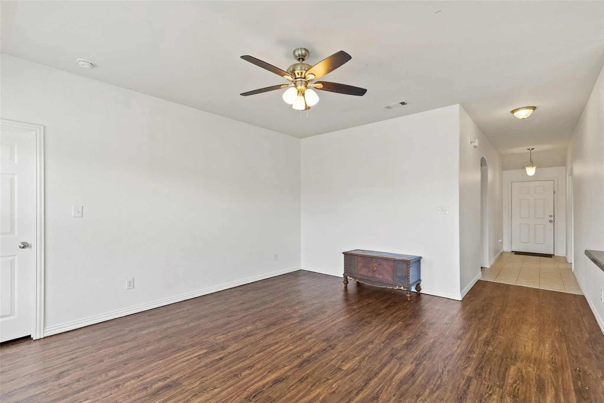 Single Family Residence For Rent in Collin County , 325 Crosscreek Drive, Princeton, Texas 75407, 4 Bedroom, 2 Bathroom, 2 Garage spaces, 1,540 Sqft, built in 2009, mls#21291248, Real Estate Agent in Princeton, Homes For Rent in Collin county, Homes For Rent in Princeton, Realtor in Princeton Texas, Real Estate Brokerage Independent Realty Texas, Luminita Cordes Realtor