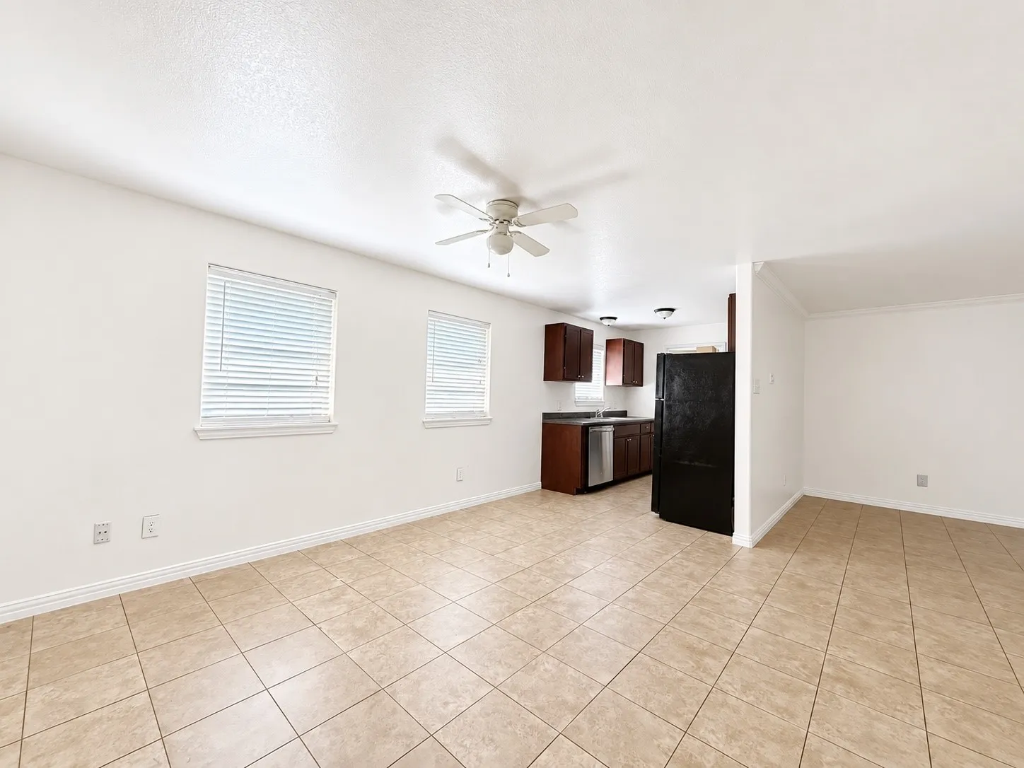 Single Family Residence For Sale in Collin County , 2912 Price Drive, Plano, Texas 75074, 3 Bedroom, 1 Bathroom, 1 Garage spaces, 1,044 Sqft, built in 1962, mls#21291141, Real Estate Agent in Plano, Homes For Sale in Collin county, Homes For Sale in Plano, Realtor in Plano Texas, Real Estate Brokerage Independent Realty Texas, Luminita Cordes Realtor
