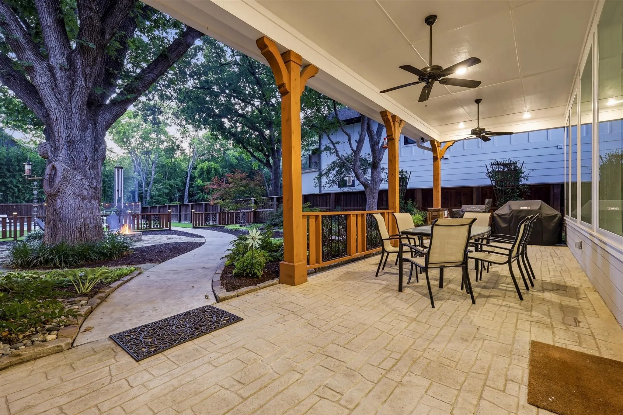 Single Family Residence For Sale in Collin County , 908 Baker Street, Mc Kinney, Texas 75069, 3 Bedroom, 3 Bathroom, 3 Garage spaces, 2,564 Sqft, built in 2019, mls#21287562, Real Estate Agent in Mc Kinney, Homes For Sale in Collin county, Homes For Sale in Mc Kinney, Realtor in Mc Kinney Texas, Real Estate Brokerage Independent Realty Texas, Luminita Cordes Realtor