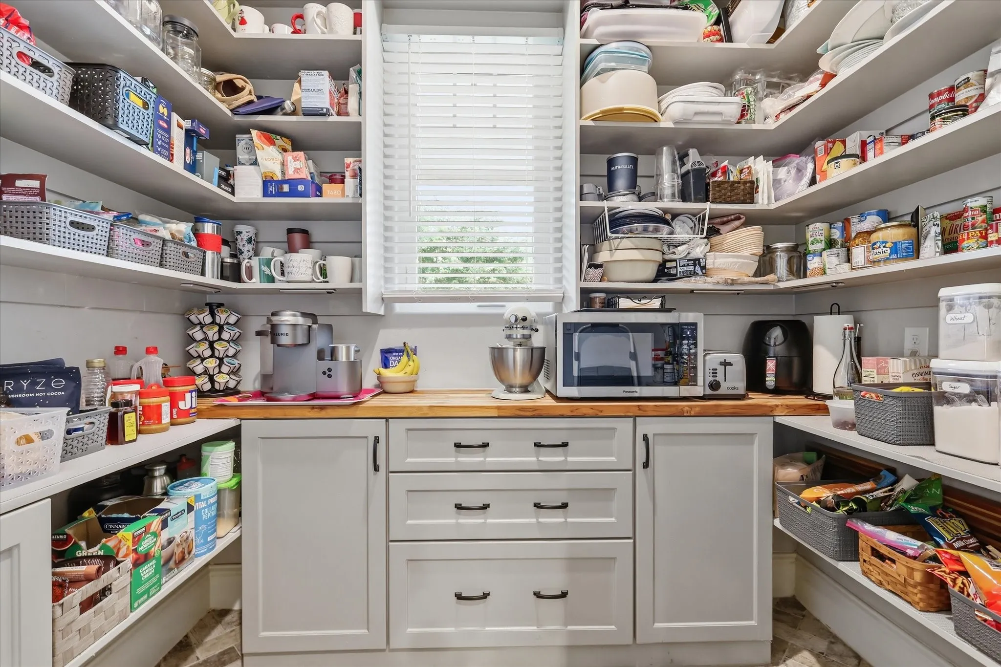 Single Family Residence For Sale in Collin County , 908 Baker Street, Mc Kinney, Texas 75069, 3 Bedroom, 3 Bathroom, 3 Garage spaces, 2,564 Sqft, built in 2019, mls#21287562, Real Estate Agent in Mc Kinney, Homes For Sale in Collin county, Homes For Sale in Mc Kinney, Realtor in Mc Kinney Texas, Real Estate Brokerage Independent Realty Texas, Luminita Cordes Realtor
