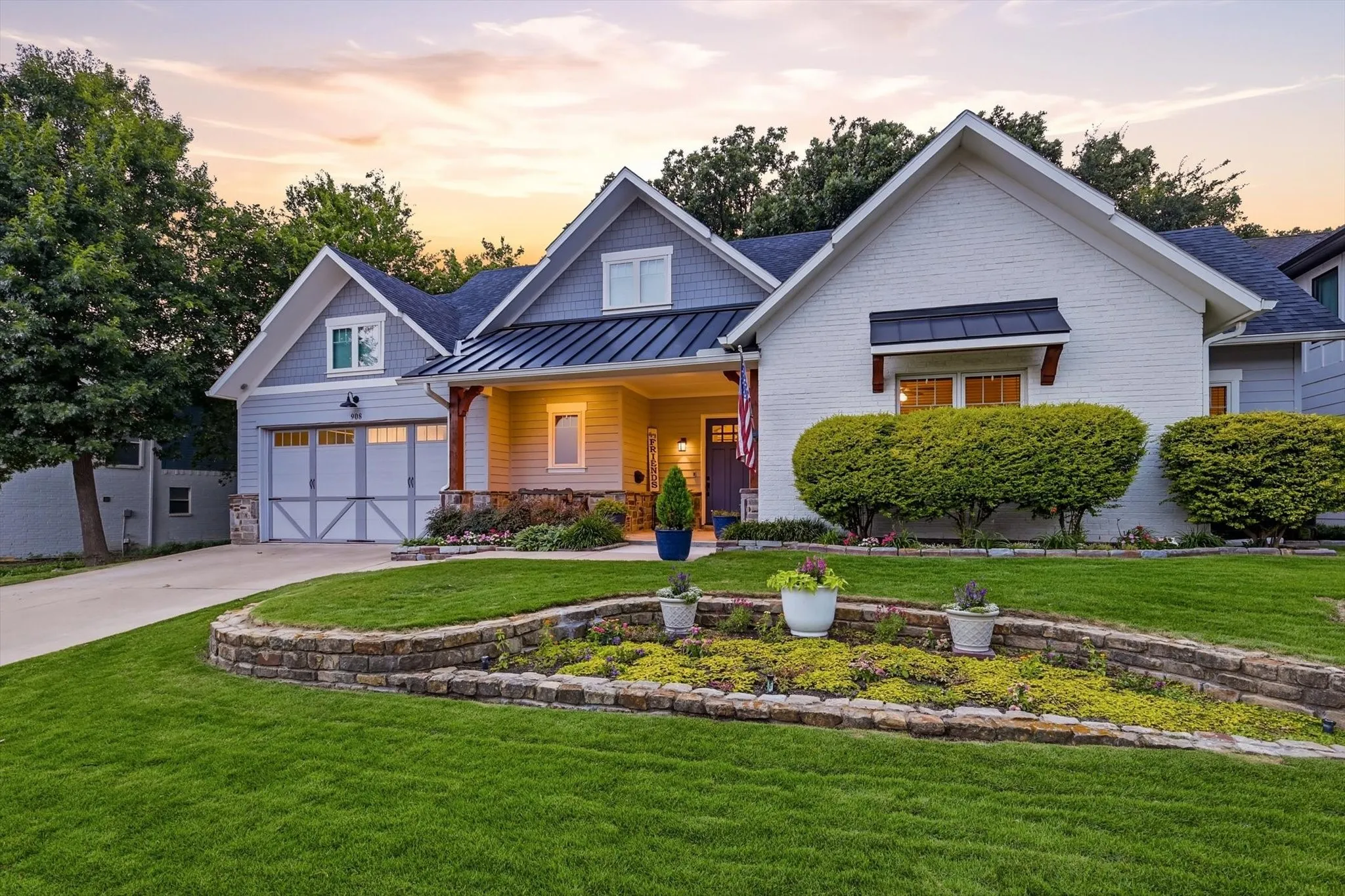 Single Family Residence For Sale in Collin County , 908 Baker Street, Mc Kinney, Texas 75069, 3 Bedroom, 3 Bathroom, 3 Garage spaces, 2,564 Sqft, built in 2019, mls#21287562, Real Estate Agent in Mc Kinney, Homes For Sale in Collin county, Homes For Sale in Mc Kinney, Realtor in Mc Kinney Texas, Real Estate Brokerage Independent Realty Texas, Luminita Cordes Realtor