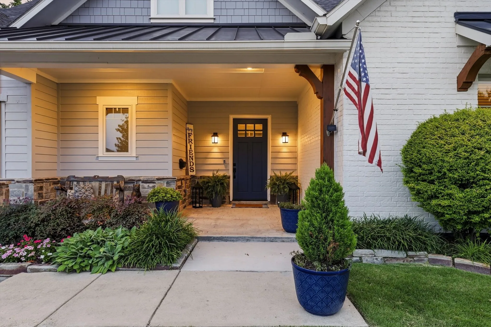 Single Family Residence For Sale in Collin County , 908 Baker Street, Mc Kinney, Texas 75069, 3 Bedroom, 3 Bathroom, 3 Garage spaces, 2,564 Sqft, built in 2019, mls#21287562, Real Estate Agent in Mc Kinney, Homes For Sale in Collin county, Homes For Sale in Mc Kinney, Realtor in Mc Kinney Texas, Real Estate Brokerage Independent Realty Texas, Luminita Cordes Realtor