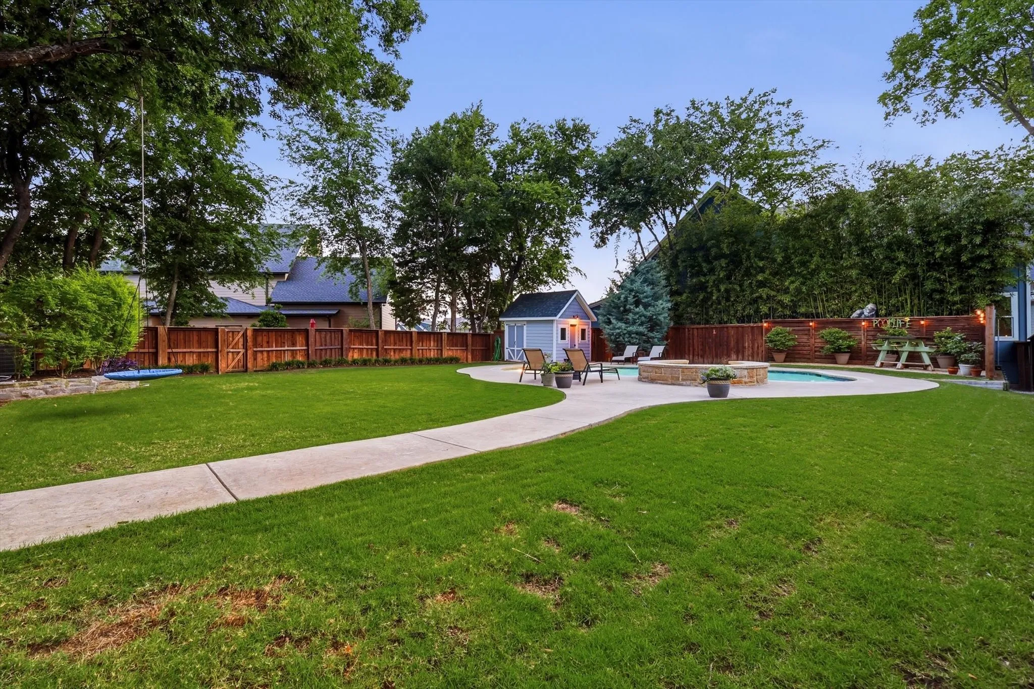 Single Family Residence For Sale in Collin County , 908 Baker Street, Mc Kinney, Texas 75069, 3 Bedroom, 3 Bathroom, 3 Garage spaces, 2,564 Sqft, built in 2019, mls#21287562, Real Estate Agent in Mc Kinney, Homes For Sale in Collin county, Homes For Sale in Mc Kinney, Realtor in Mc Kinney Texas, Real Estate Brokerage Independent Realty Texas, Luminita Cordes Realtor