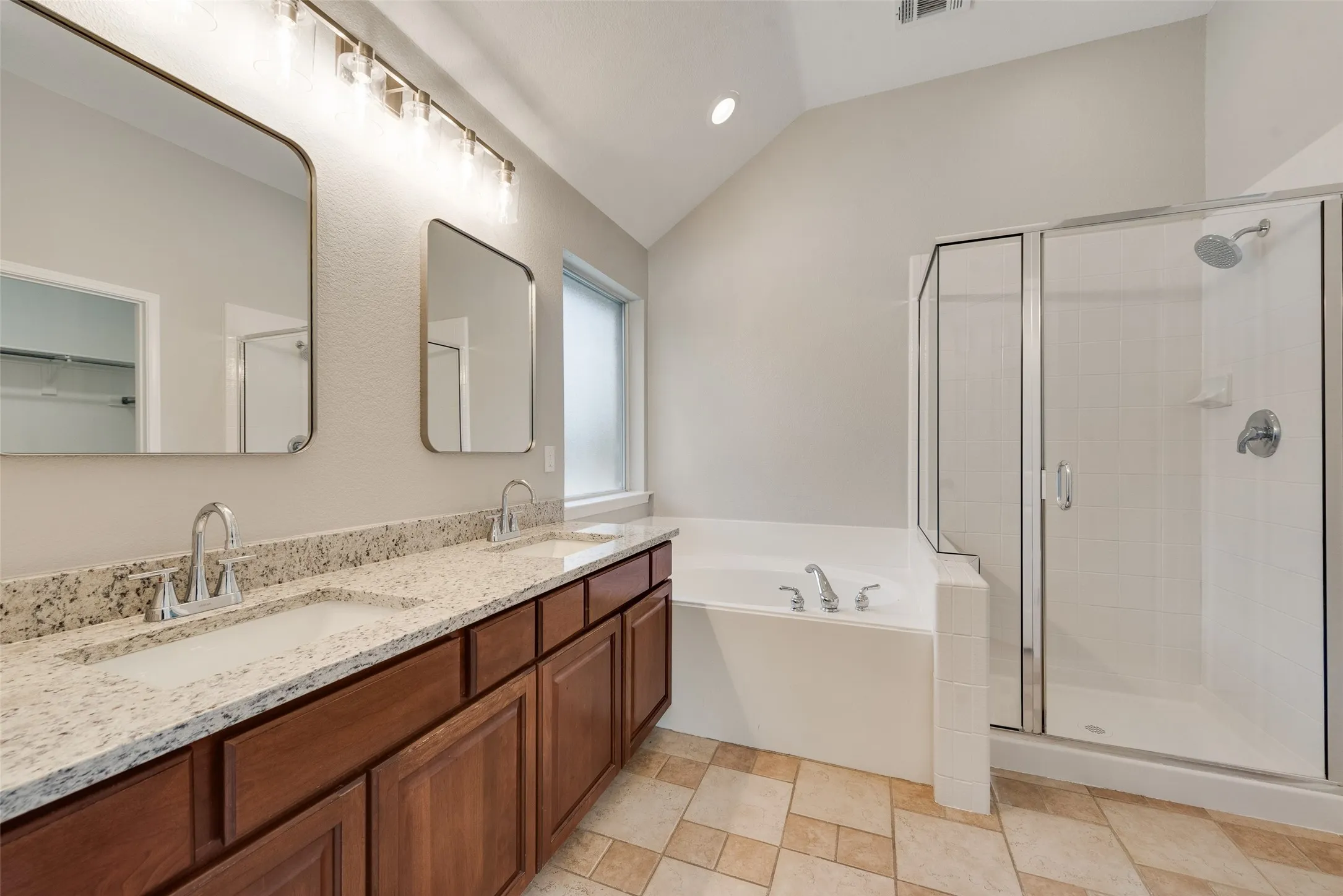 Single Family Residence For Sale in Denton County , 9461 Wichita Trail, Frisco, Texas 75033, 4 Bedroom, 2 Bathroom, 2 Garage spaces, 1,753 Sqft, built in 1999, mls#21290921, Real Estate Agent in Frisco, Homes For Sale in Denton county, Homes For Sale in Frisco, Realtor in Frisco Texas, Real Estate Brokerage Independent Realty Texas, Luminita Cordes Realtor