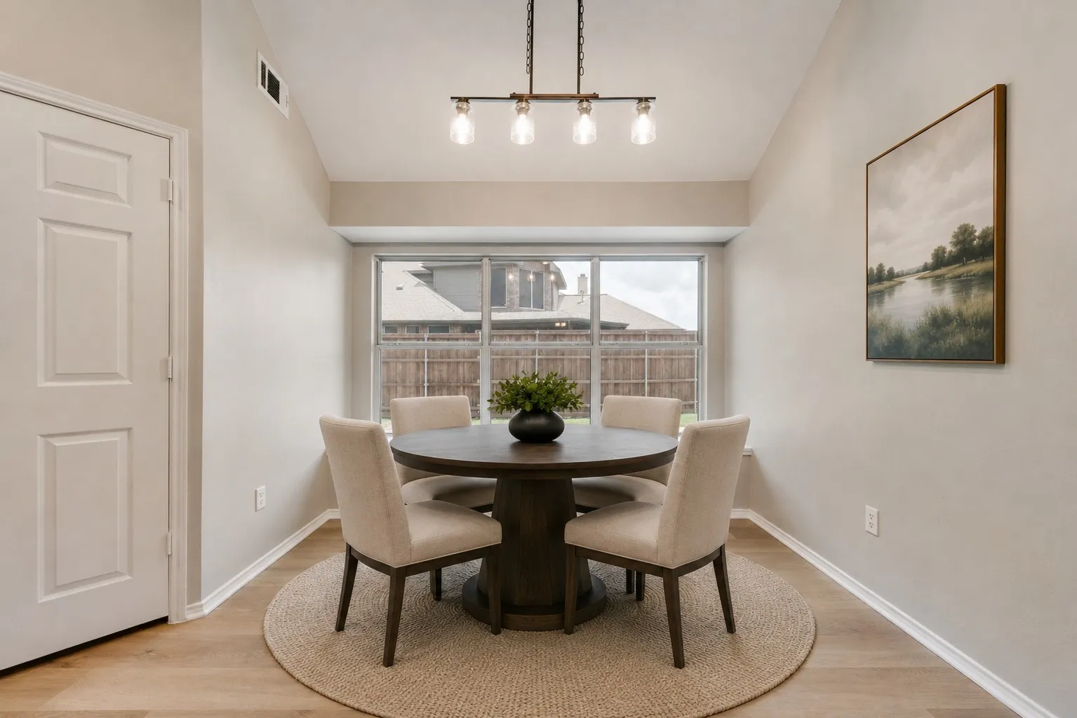 Single Family Residence For Sale in Denton County , 9461 Wichita Trail, Frisco, Texas 75033, 4 Bedroom, 2 Bathroom, 2 Garage spaces, 1,753 Sqft, built in 1999, mls#21290921, Real Estate Agent in Frisco, Homes For Sale in Denton county, Homes For Sale in Frisco, Realtor in Frisco Texas, Real Estate Brokerage Independent Realty Texas, Luminita Cordes Realtor