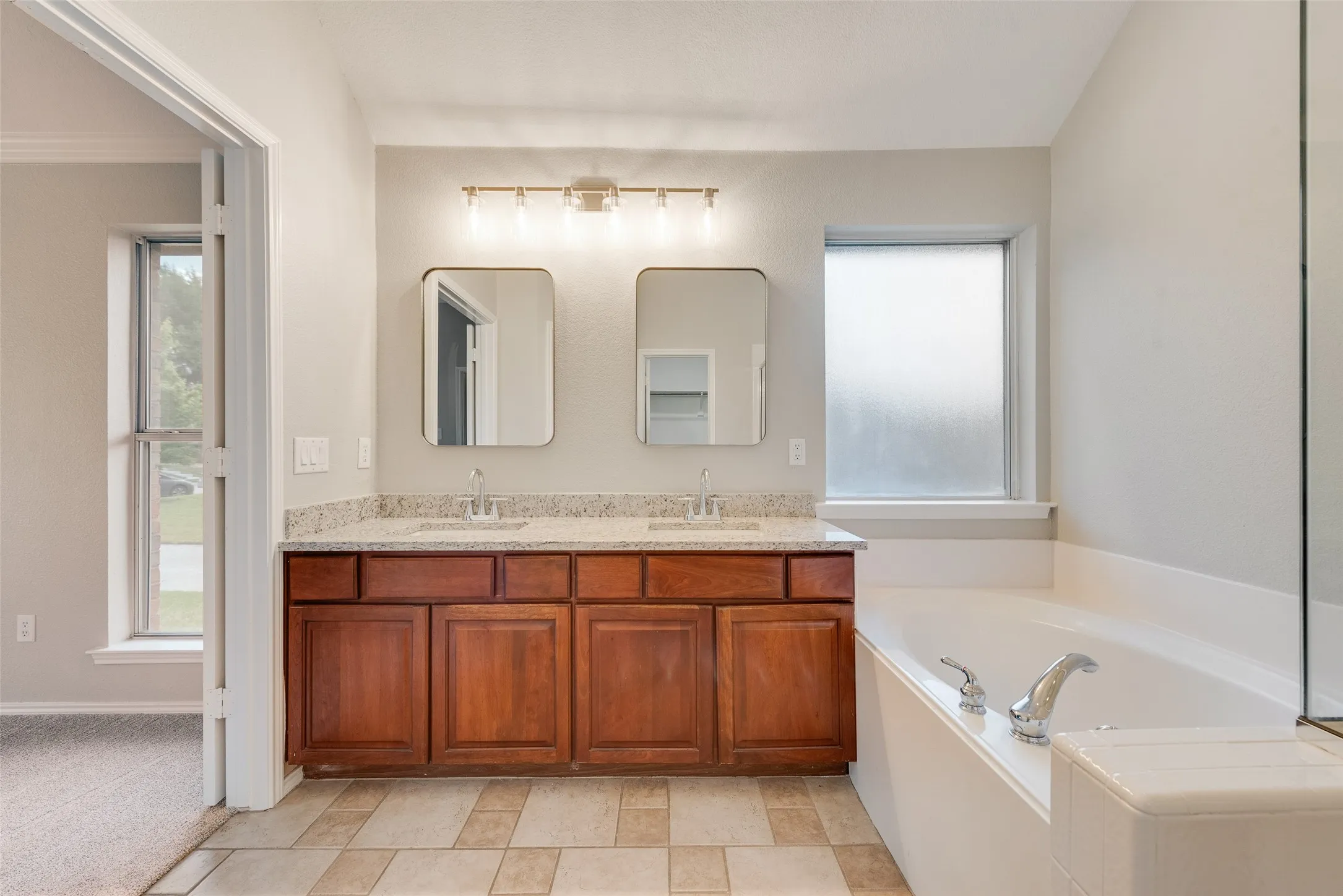 Single Family Residence For Sale in Denton County , 9461 Wichita Trail, Frisco, Texas 75033, 4 Bedroom, 2 Bathroom, 2 Garage spaces, 1,753 Sqft, built in 1999, mls#21290921, Real Estate Agent in Frisco, Homes For Sale in Denton county, Homes For Sale in Frisco, Realtor in Frisco Texas, Real Estate Brokerage Independent Realty Texas, Luminita Cordes Realtor