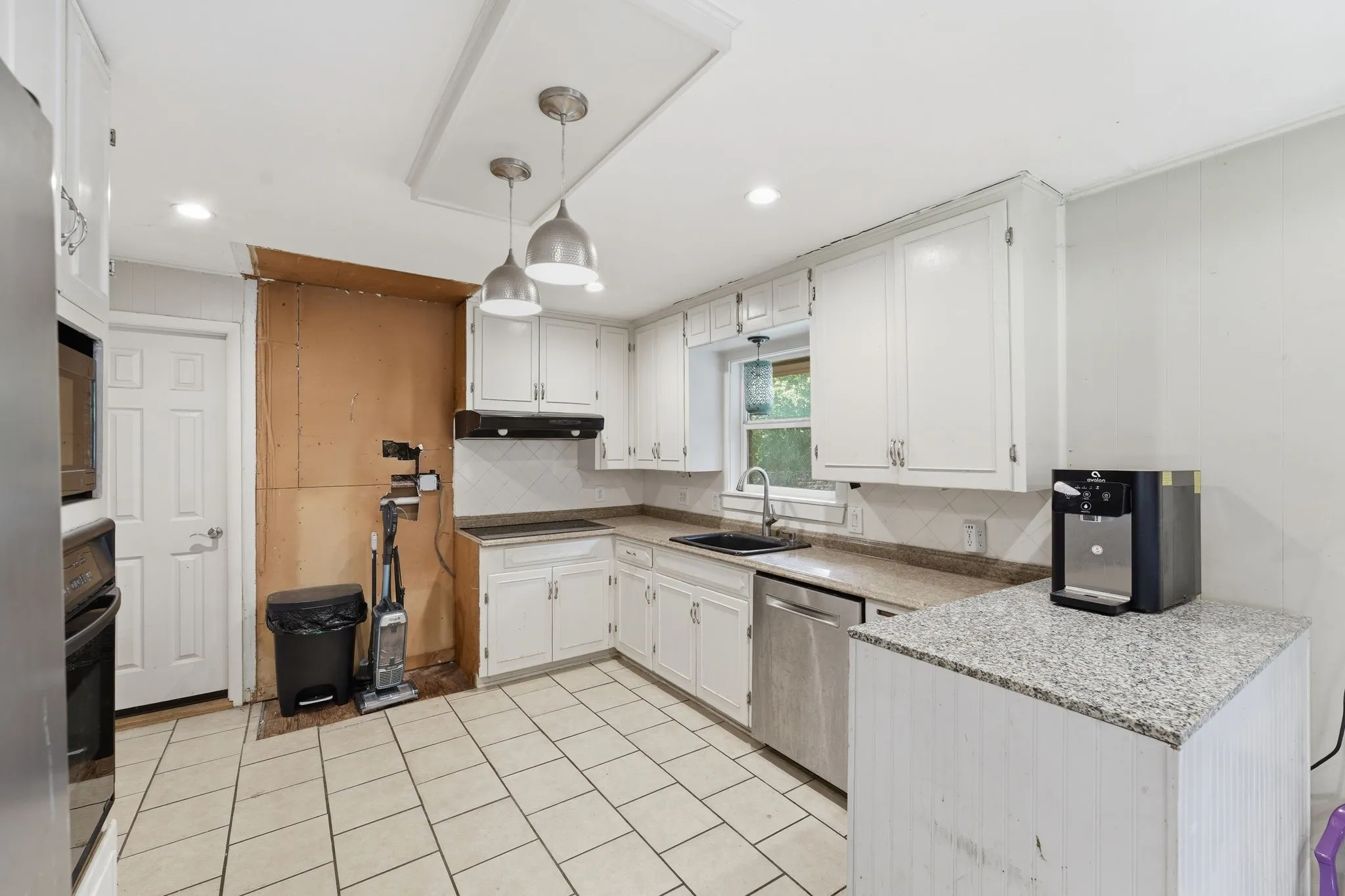Single Family Residence For Sale in Grayson County , 1411 Robin Drive, Sherman, Texas 75092, 3 Bedroom, 2 Bathroom, 2 Garage spaces, 1,439 Sqft, built in 1960, mls#21288647, Real Estate Agent in Sherman, Homes For Sale in Grayson county, Homes For Sale in Sherman, Realtor in Sherman Texas, Real Estate Brokerage Independent Realty Texas, Luminita Cordes Realtor