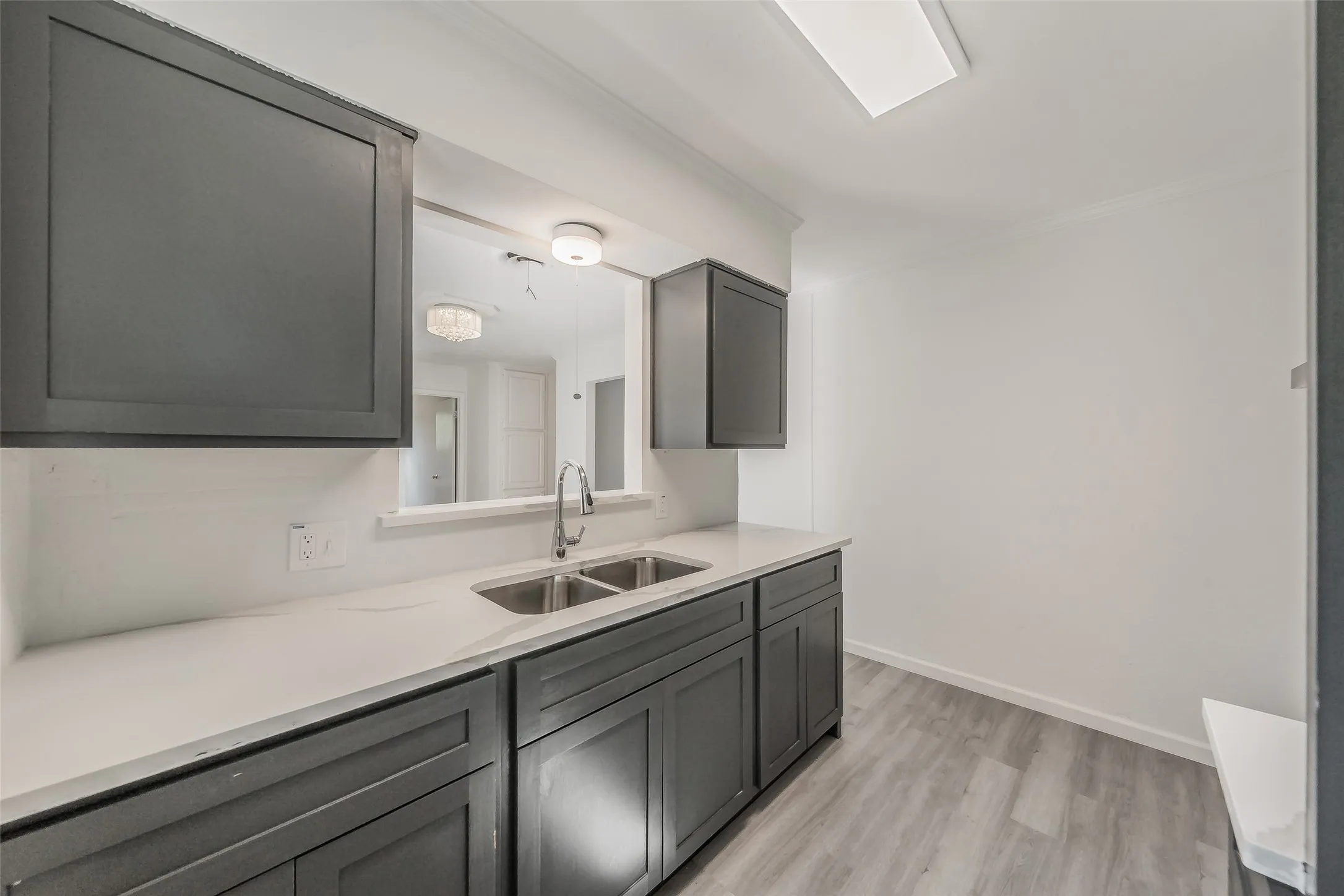 Single Family Residence For Sale in Tarrant County , 4920 Colorado Boulevard, North Richland Hills, Texas 76180, 3 Bedroom, 2 Bathroom, 1 Garage spaces, 1,410 Sqft, built in 1960, mls#21290160, Real Estate Agent in North Richland Hills, Homes For Sale in Tarrant county, Homes For Sale in North Richland Hills, Realtor in North Richland Hills Texas, Real Estate Brokerage Independent Realty Texas, Luminita Cordes Realtor