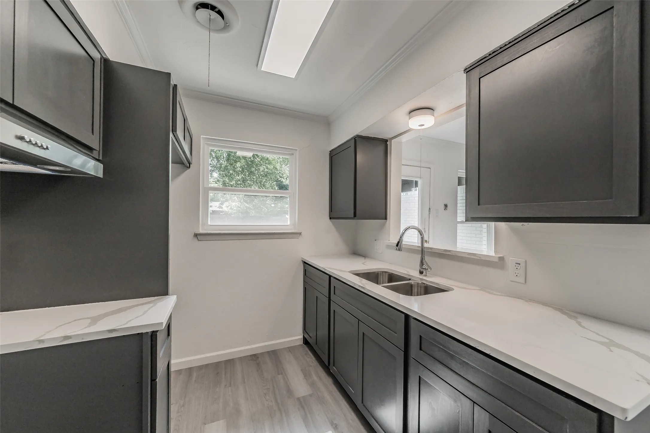 Single Family Residence For Sale in Tarrant County , 4920 Colorado Boulevard, North Richland Hills, Texas 76180, 3 Bedroom, 2 Bathroom, 1 Garage spaces, 1,410 Sqft, built in 1960, mls#21290160, Real Estate Agent in North Richland Hills, Homes For Sale in Tarrant county, Homes For Sale in North Richland Hills, Realtor in North Richland Hills Texas, Real Estate Brokerage Independent Realty Texas, Luminita Cordes Realtor
