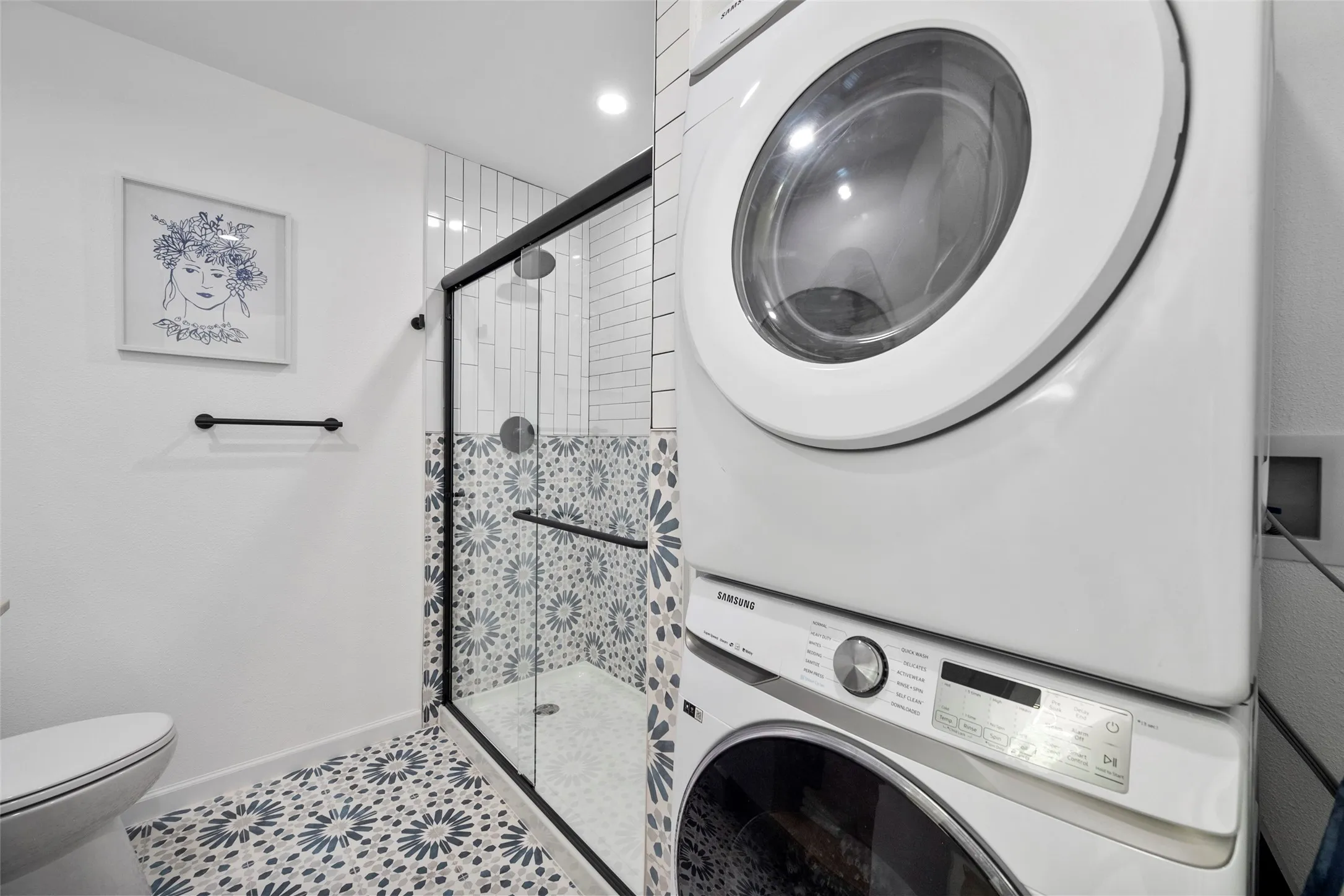 Stackable washer and dryer available