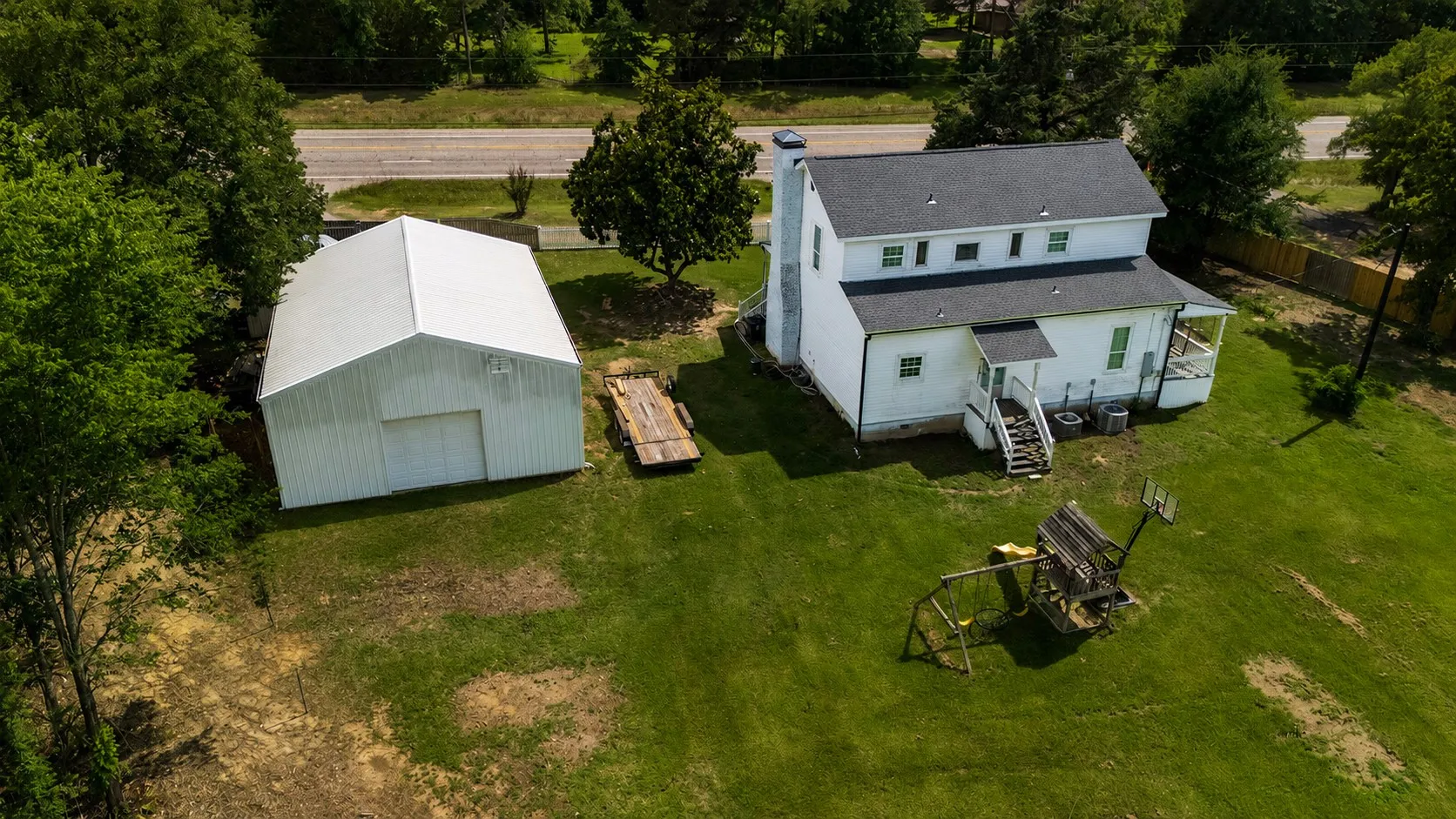 Single Family Residence For Sale in Van Zandt County , 7574 State Highway 64, Ben Wheeler, Texas 75754, 3 Bedroom, 3 Bathroom, 4 Garage spaces, 2,080 Sqft, built in 1984, mls#21291247, Real Estate Agent in Ben Wheeler, Homes For Sale in Van Zandt county, Homes For Sale in Ben Wheeler, Realtor in Ben Wheeler Texas, Real Estate Brokerage Independent Realty Texas, Luminita Cordes Realtor