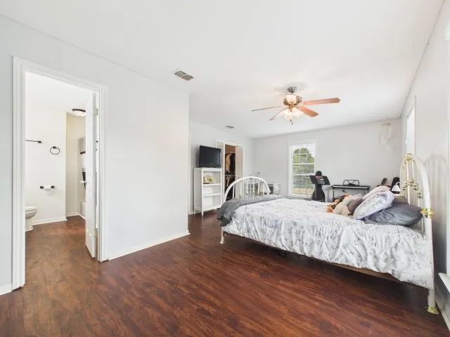 Primary Suite #2, Upstairs