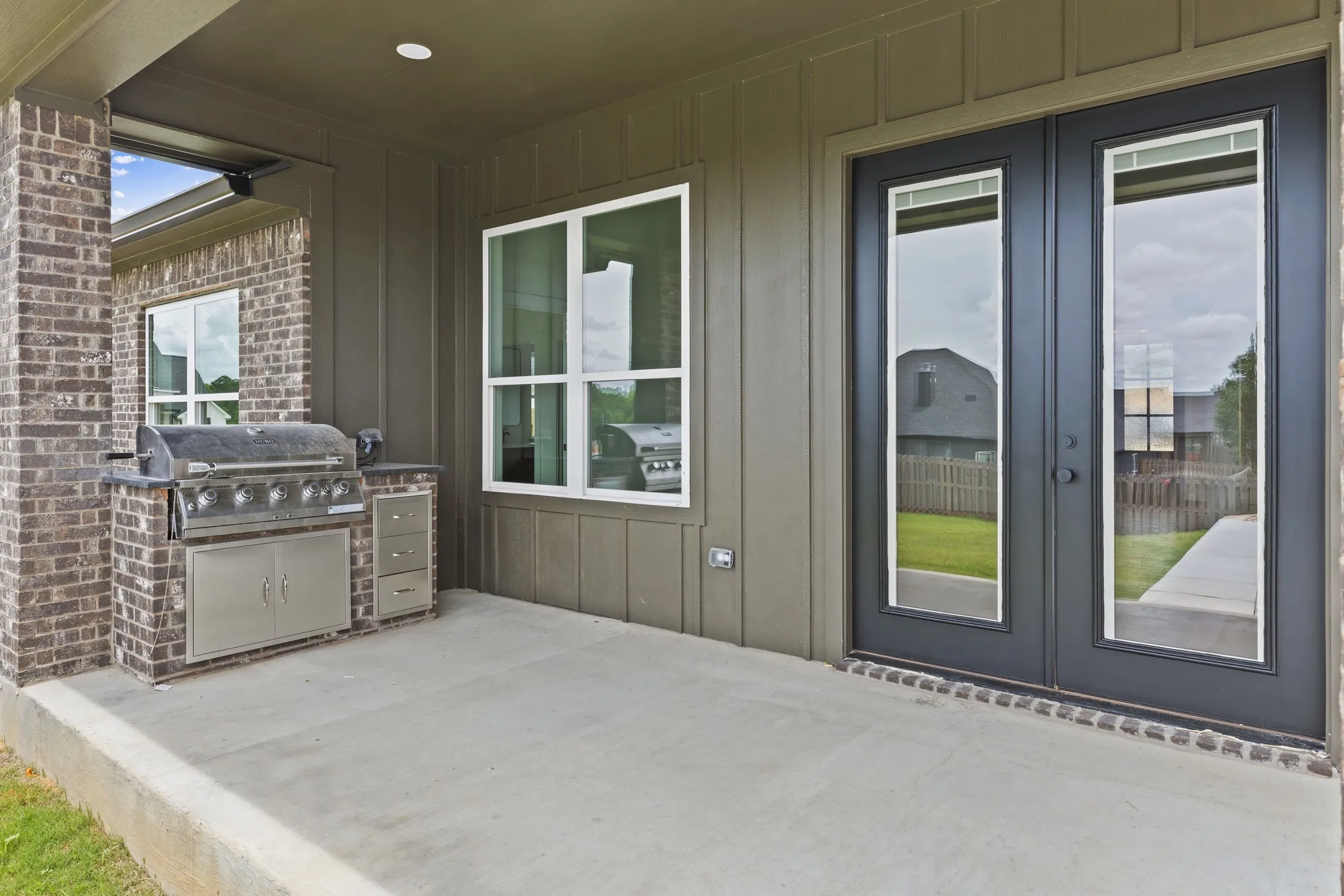 Single Family Residence For Sale in Smith County , 16417 Clearview Drive, Lindale, Texas 75771, 4 Bedroom, 4 Bathroom, 2 Garage spaces, 2,318 Sqft, built in 2026, mls#21291270, Real Estate Agent in Lindale, Homes For Sale in Smith county, Homes For Sale in Lindale, Realtor in Lindale Texas, Real Estate Brokerage Independent Realty Texas, Luminita Cordes Realtor