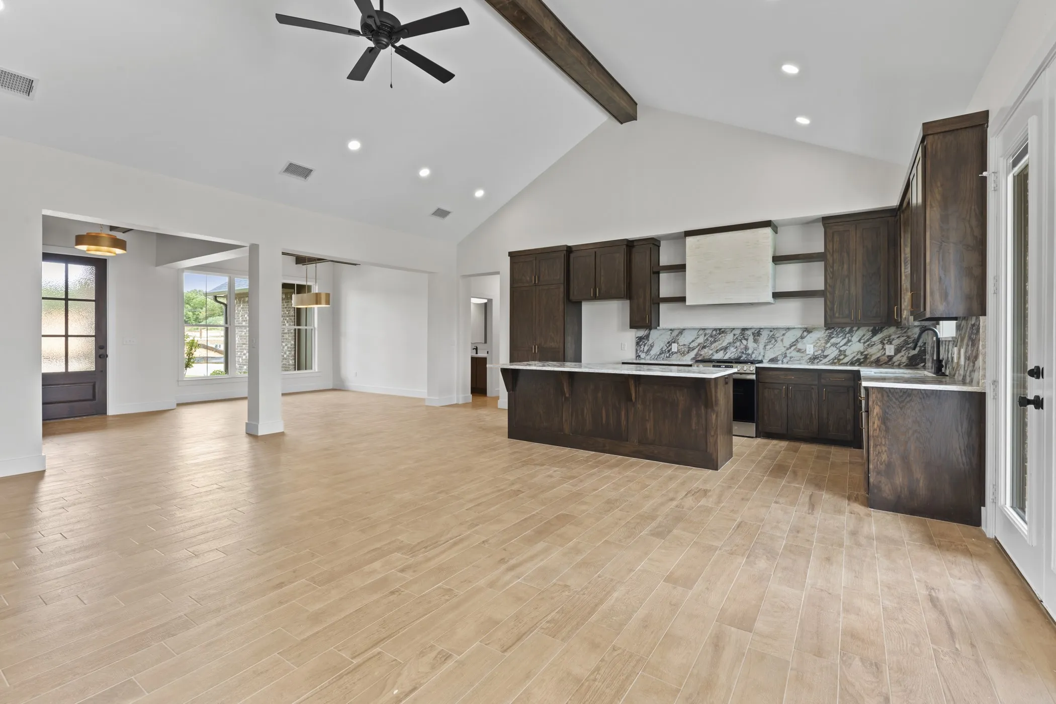 Single Family Residence For Sale in Smith County , 16417 Clearview Drive, Lindale, Texas 75771, 4 Bedroom, 4 Bathroom, 2 Garage spaces, 2,318 Sqft, built in 2026, mls#21291270, Real Estate Agent in Lindale, Homes For Sale in Smith county, Homes For Sale in Lindale, Realtor in Lindale Texas, Real Estate Brokerage Independent Realty Texas, Luminita Cordes Realtor