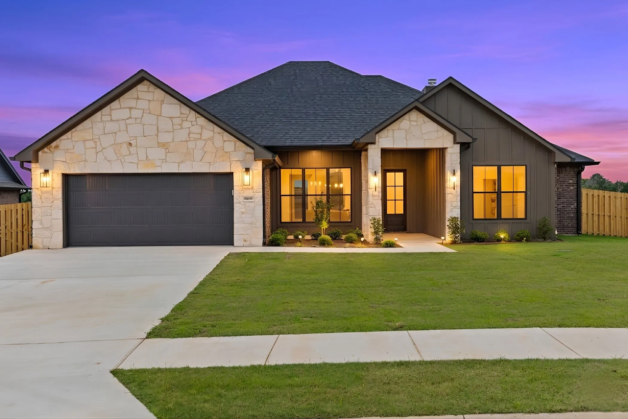 Single Family Residence For Sale in Smith County , 16417 Clearview Drive, Lindale, Texas 75771, 4 Bedroom, 4 Bathroom, 2 Garage spaces, 2,318 Sqft, built in 2026, mls#21291270, Real Estate Agent in Lindale, Homes For Sale in Smith county, Homes For Sale in Lindale, Realtor in Lindale Texas, Real Estate Brokerage Independent Realty Texas, Luminita Cordes Realtor