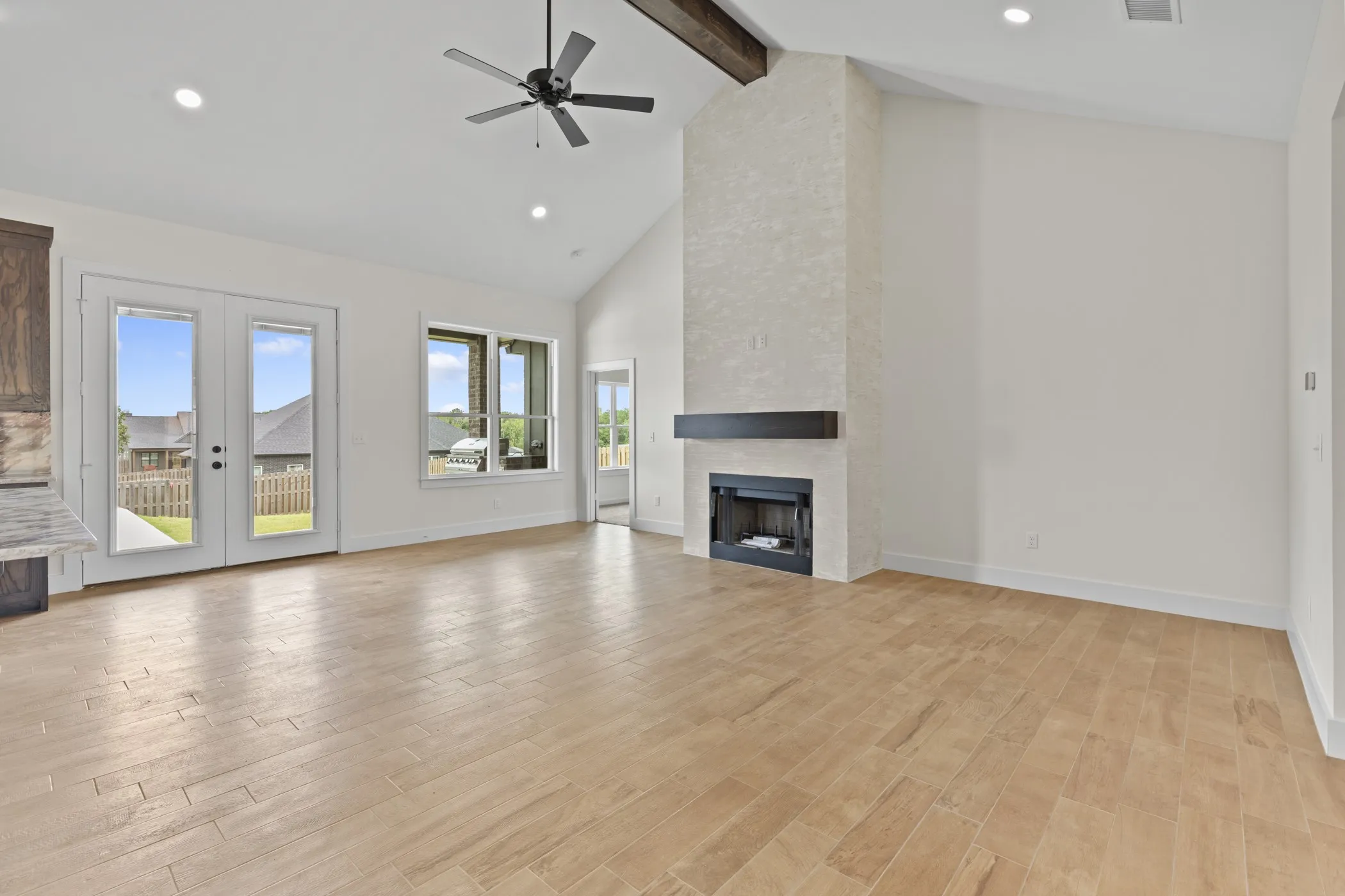 Single Family Residence For Sale in Smith County , 16417 Clearview Drive, Lindale, Texas 75771, 4 Bedroom, 4 Bathroom, 2 Garage spaces, 2,318 Sqft, built in 2026, mls#21291270, Real Estate Agent in Lindale, Homes For Sale in Smith county, Homes For Sale in Lindale, Realtor in Lindale Texas, Real Estate Brokerage Independent Realty Texas, Luminita Cordes Realtor