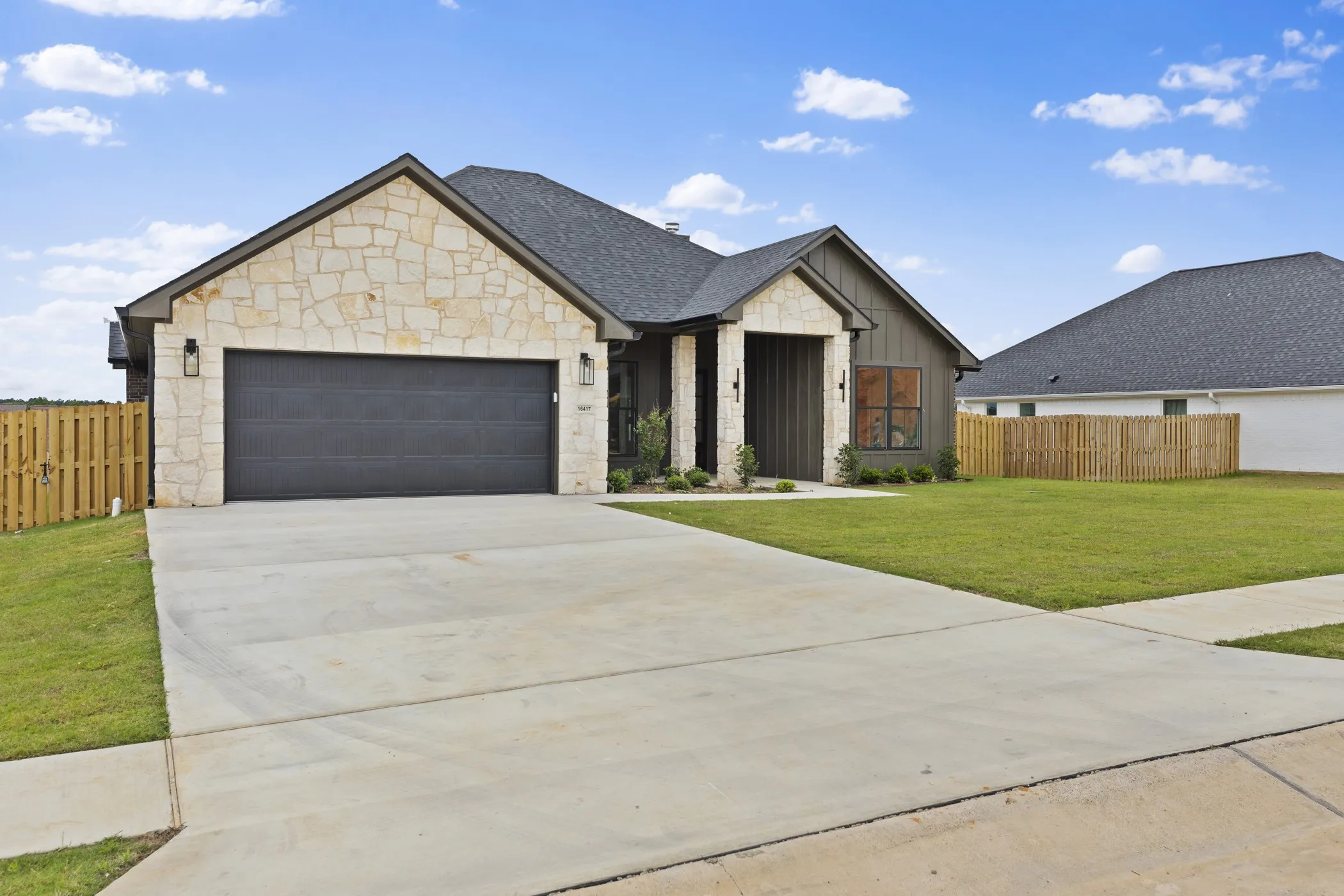 Single Family Residence For Sale in Smith County , 16417 Clearview Drive, Lindale, Texas 75771, 4 Bedroom, 4 Bathroom, 2 Garage spaces, 2,318 Sqft, built in 2026, mls#21291270, Real Estate Agent in Lindale, Homes For Sale in Smith county, Homes For Sale in Lindale, Realtor in Lindale Texas, Real Estate Brokerage Independent Realty Texas, Luminita Cordes Realtor