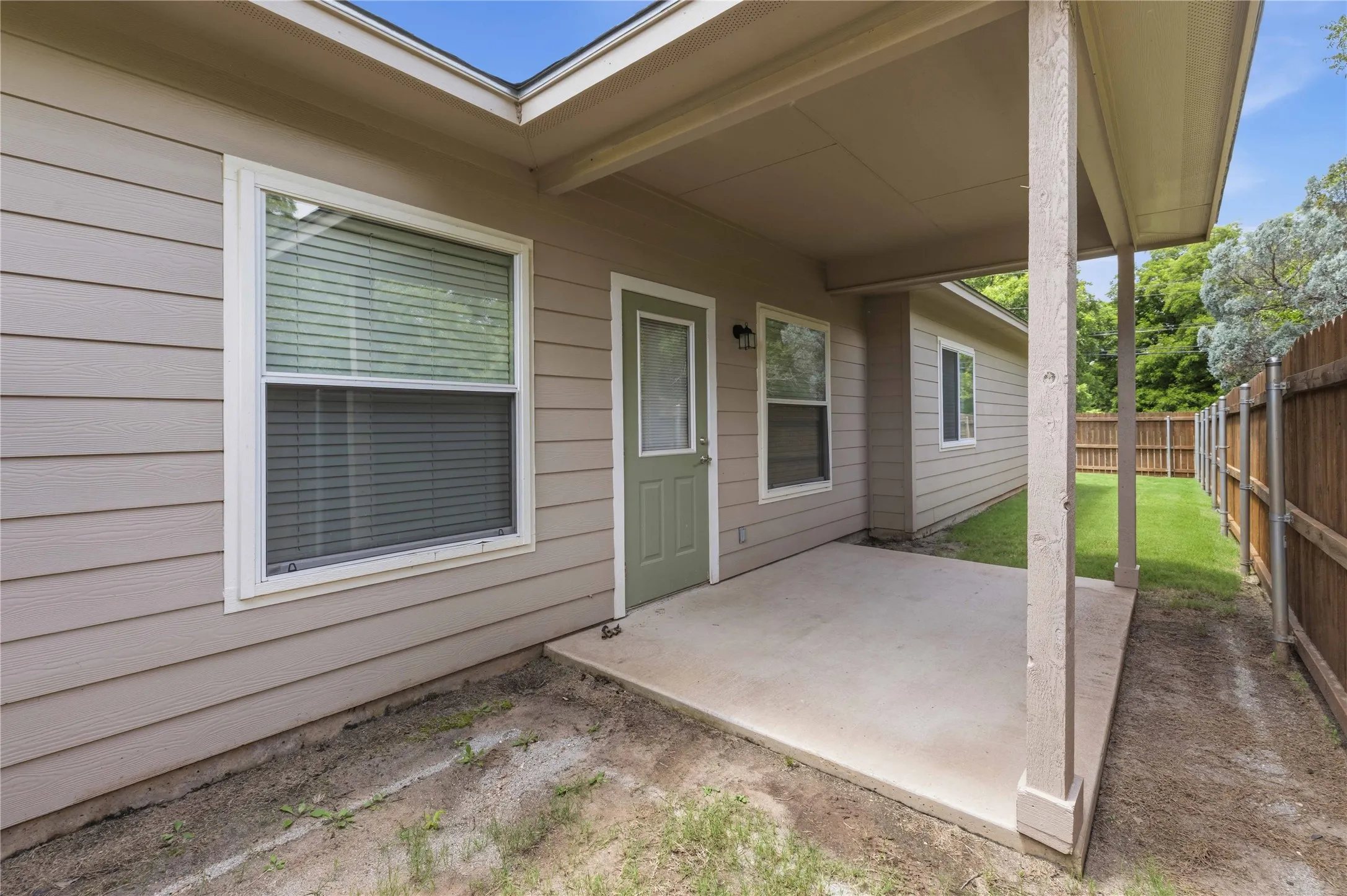 Condominium For Sale in Brown County , 3001 Waterstone Drive, Brownwood, Texas 76801, 3 Bedroom, 2 Bathroom, 2 Garage spaces, 1,482 Sqft, built in 2020, mls#21284802, Real Estate Agent in Brownwood, Homes For Sale in Brown county, Homes For Sale in Brownwood, Realtor in Brownwood Texas, Real Estate Brokerage Independent Realty Texas, Luminita Cordes Realtor