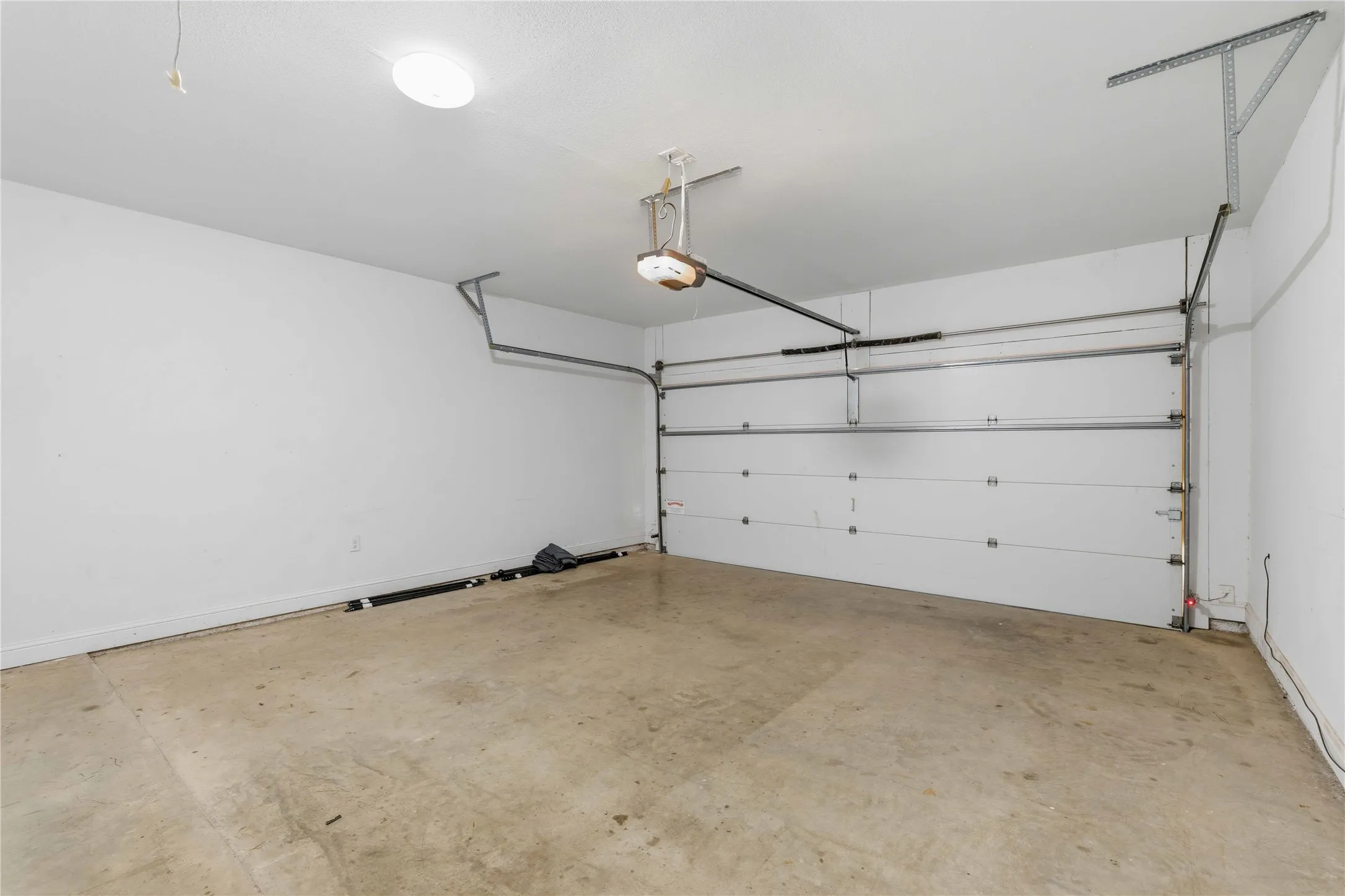 Condominium For Sale in Brown County , 3001 Waterstone Drive, Brownwood, Texas 76801, 3 Bedroom, 2 Bathroom, 2 Garage spaces, 1,482 Sqft, built in 2020, mls#21284802, Real Estate Agent in Brownwood, Homes For Sale in Brown county, Homes For Sale in Brownwood, Realtor in Brownwood Texas, Real Estate Brokerage Independent Realty Texas, Luminita Cordes Realtor