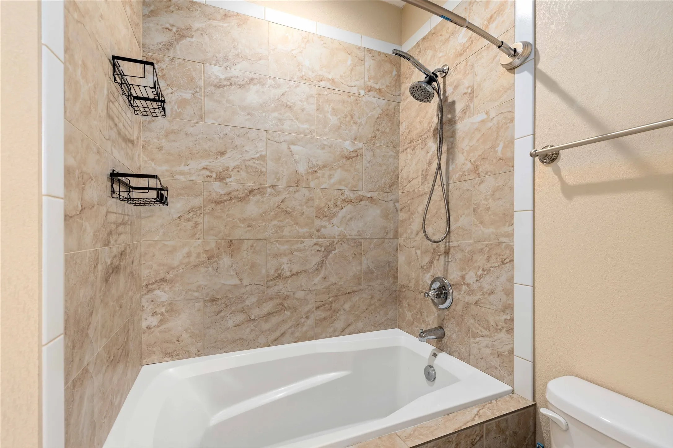 Condominium For Sale in Brown County , 3001 Waterstone Drive, Brownwood, Texas 76801, 3 Bedroom, 2 Bathroom, 2 Garage spaces, 1,482 Sqft, built in 2020, mls#21284802, Real Estate Agent in Brownwood, Homes For Sale in Brown county, Homes For Sale in Brownwood, Realtor in Brownwood Texas, Real Estate Brokerage Independent Realty Texas, Luminita Cordes Realtor
