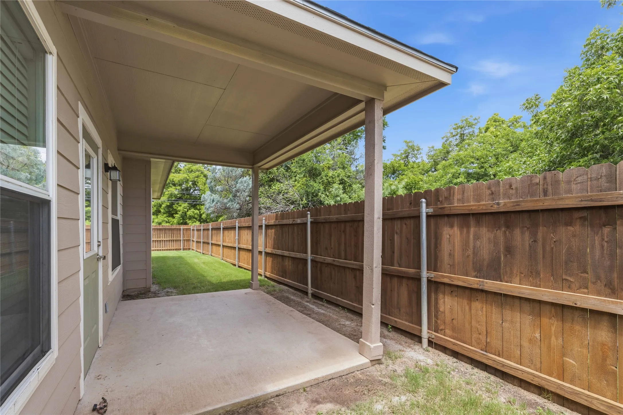 Condominium For Sale in Brown County , 3001 Waterstone Drive, Brownwood, Texas 76801, 3 Bedroom, 2 Bathroom, 2 Garage spaces, 1,482 Sqft, built in 2020, mls#21284802, Real Estate Agent in Brownwood, Homes For Sale in Brown county, Homes For Sale in Brownwood, Realtor in Brownwood Texas, Real Estate Brokerage Independent Realty Texas, Luminita Cordes Realtor