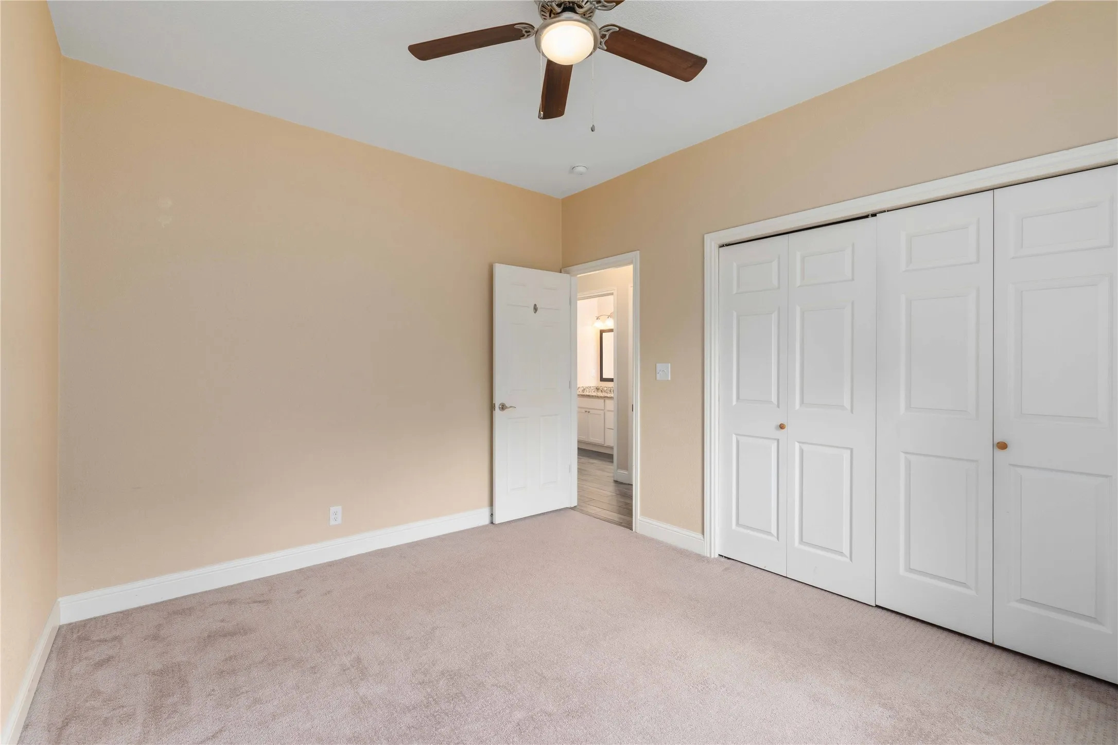 Condominium For Sale in Brown County , 3001 Waterstone Drive, Brownwood, Texas 76801, 3 Bedroom, 2 Bathroom, 2 Garage spaces, 1,482 Sqft, built in 2020, mls#21284802, Real Estate Agent in Brownwood, Homes For Sale in Brown county, Homes For Sale in Brownwood, Realtor in Brownwood Texas, Real Estate Brokerage Independent Realty Texas, Luminita Cordes Realtor