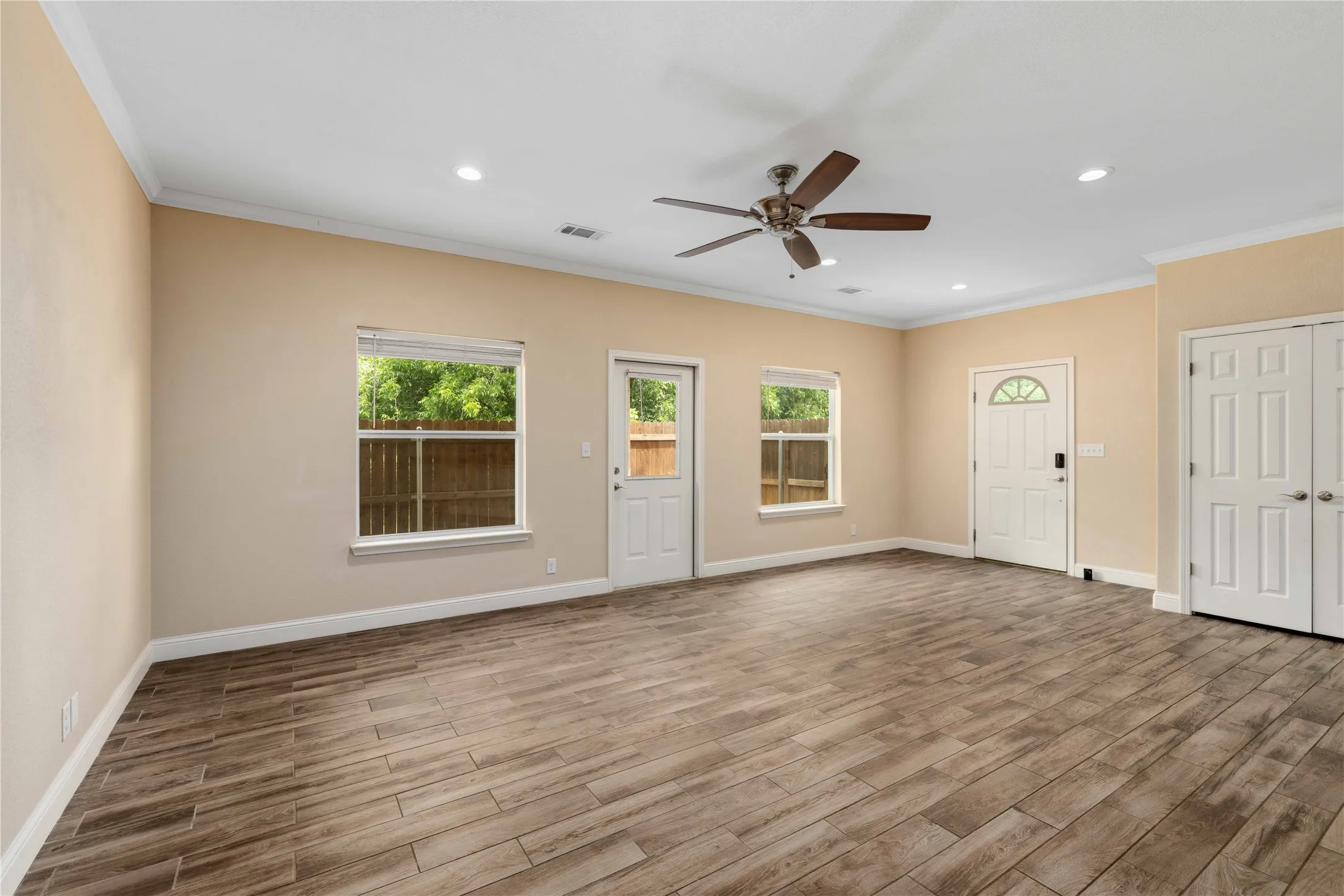 Condominium For Sale in Brown County , 3001 Waterstone Drive, Brownwood, Texas 76801, 3 Bedroom, 2 Bathroom, 2 Garage spaces, 1,482 Sqft, built in 2020, mls#21284802, Real Estate Agent in Brownwood, Homes For Sale in Brown county, Homes For Sale in Brownwood, Realtor in Brownwood Texas, Real Estate Brokerage Independent Realty Texas, Luminita Cordes Realtor
