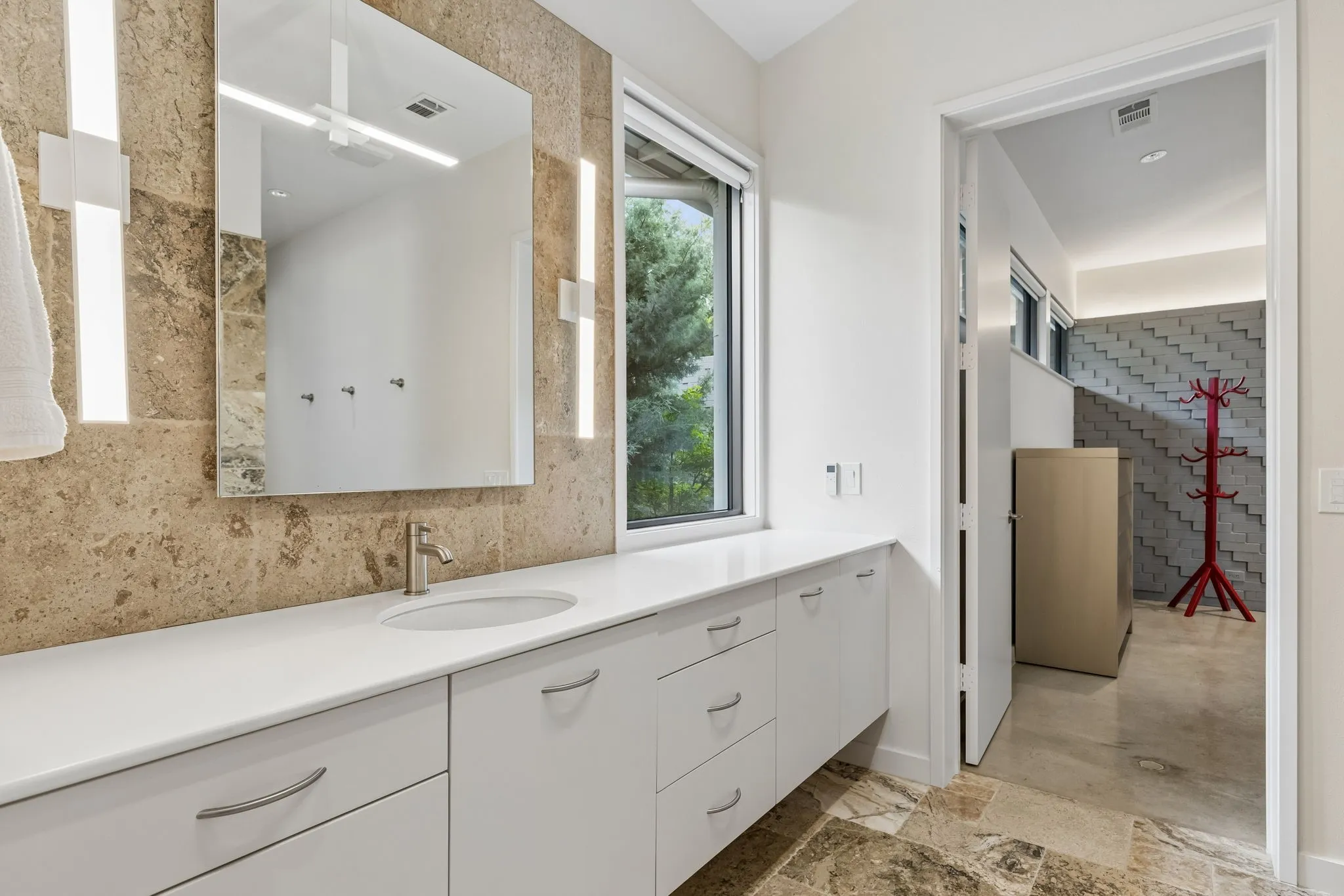 Single Family Residence For Sale in Dallas County , 11057 Mandalay Drive, Dallas, Texas 75228, 4 Bedroom, 2 Bathroom, 2 Garage spaces, 2,674 Sqft, built in 2019, mls#21290381, Real Estate Agent in Dallas, Homes For Sale in Dallas county, Homes For Sale in Dallas, Realtor in Dallas Texas, Real Estate Brokerage Independent Realty Texas, Luminita Cordes Realtor