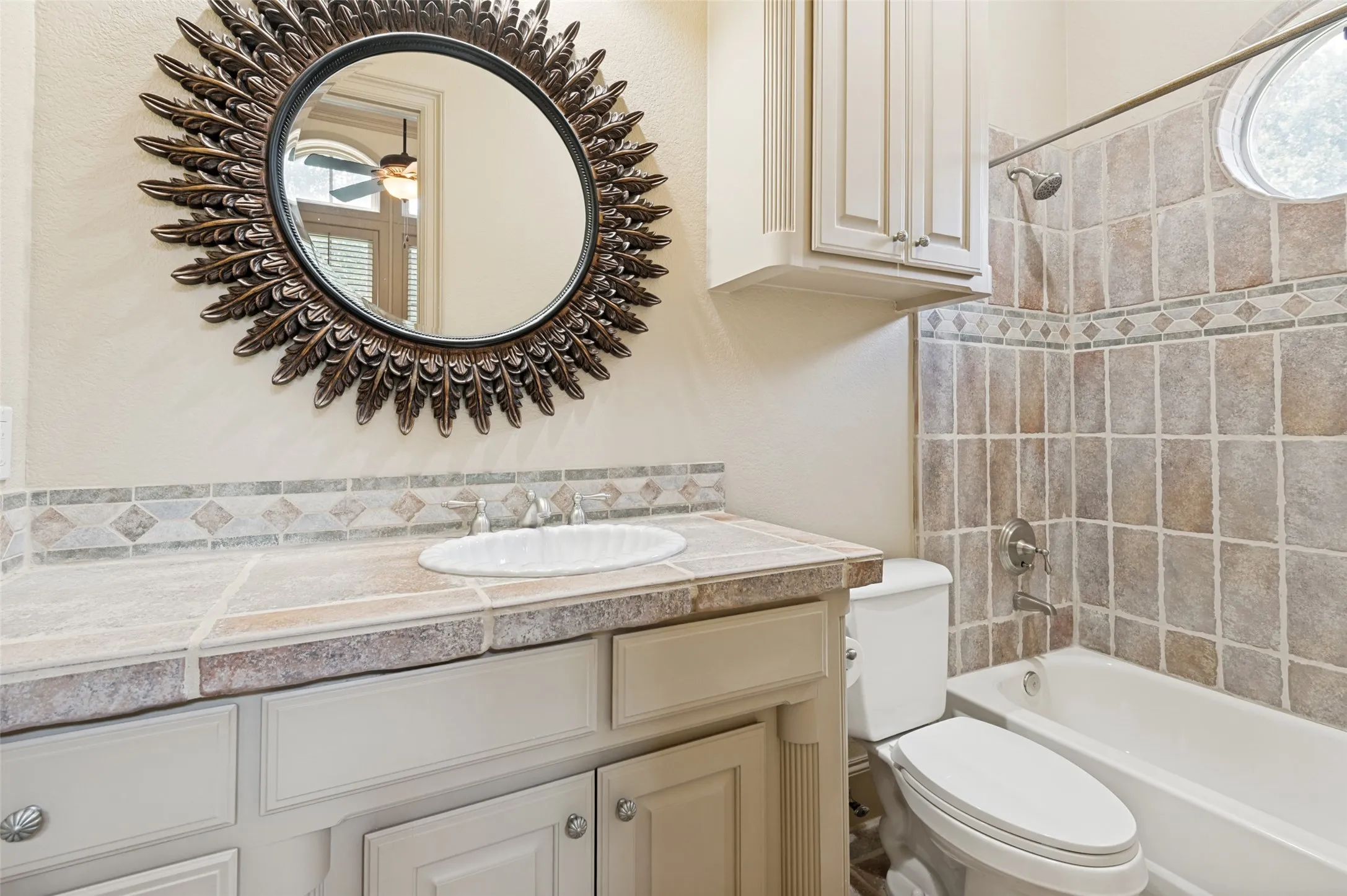 Single Family Residence For Sale in Tarrant County , 5511 Clermont Court, Colleyville, Texas 76034, 5 Bedroom, 8 Bathroom, 4 Garage spaces, 6,407 Sqft, built in 1998, mls#21287047, Real Estate Agent in Colleyville, Homes For Sale in Tarrant county, Homes For Sale in Colleyville, Realtor in Colleyville Texas, Real Estate Brokerage Independent Realty Texas, Luminita Cordes Realtor