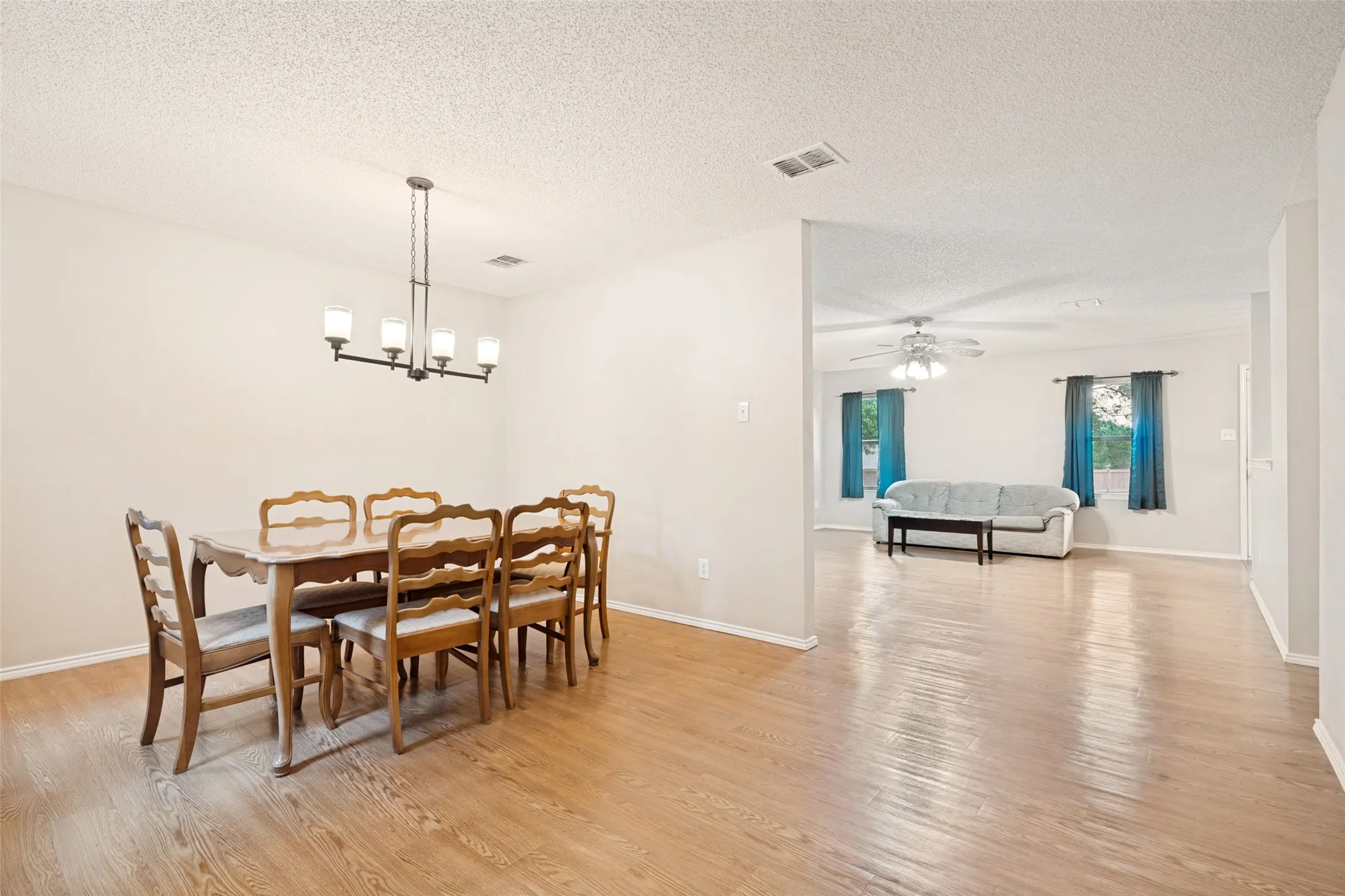 Single Family Residence For Sale in Collin County , 1405 Starpoint Lane, Wylie, Texas 75098, 4 Bedroom, 3 Bathroom, 2 Garage spaces, 2,709 Sqft, built in 1999, mls#21286603, Real Estate Agent in Wylie, Homes For Sale in Collin county, Homes For Sale in Wylie, Realtor in Wylie Texas, Real Estate Brokerage Independent Realty Texas, Luminita Cordes Realtor