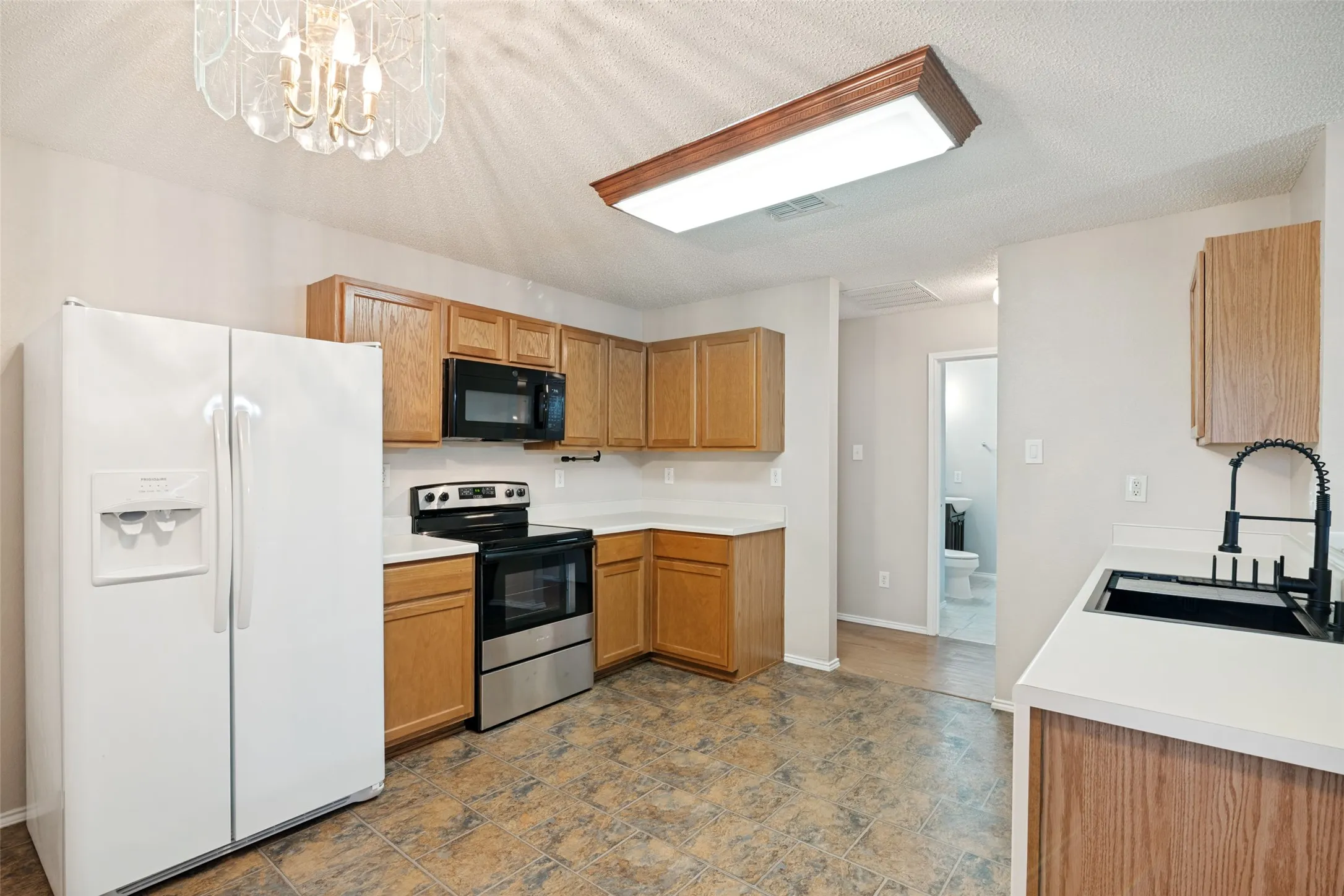 Single Family Residence For Sale in Collin County , 1405 Starpoint Lane, Wylie, Texas 75098, 4 Bedroom, 3 Bathroom, 2 Garage spaces, 2,709 Sqft, built in 1999, mls#21286603, Real Estate Agent in Wylie, Homes For Sale in Collin county, Homes For Sale in Wylie, Realtor in Wylie Texas, Real Estate Brokerage Independent Realty Texas, Luminita Cordes Realtor