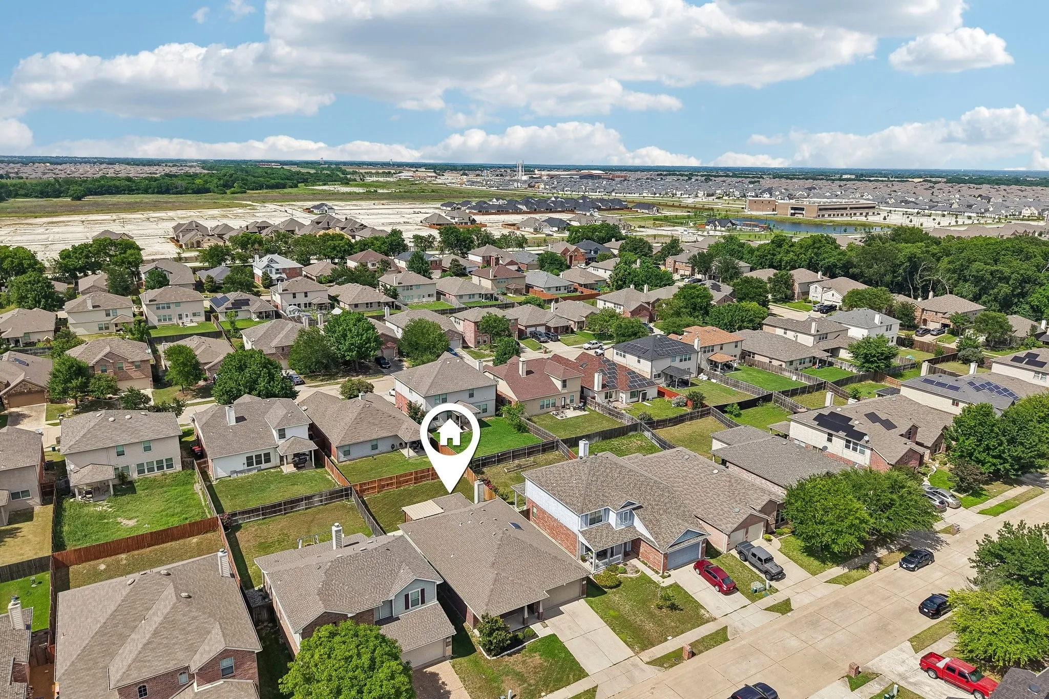 Single Family Residence For Sale in Collin County , 2032 Athabasca Falls Drive, Anna, Texas 75409, 3 Bedroom, 2 Bathroom, 2 Garage spaces, 1,850 Sqft, built in 2005, mls#21289795, Real Estate Agent in Anna, Homes For Sale in Collin county, Homes For Sale in Anna, Realtor in Anna Texas, Real Estate Brokerage Independent Realty Texas, Luminita Cordes Realtor