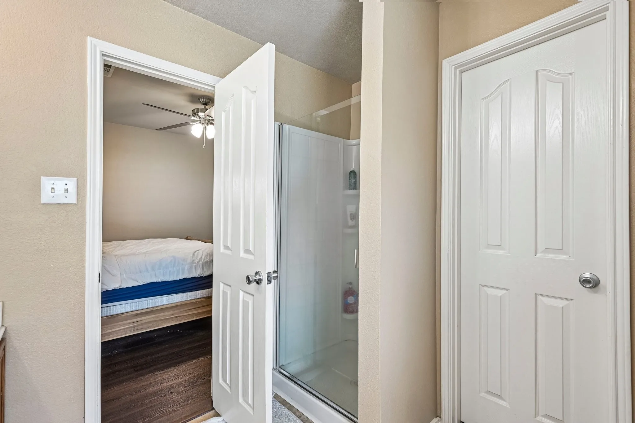Single Family Residence For Sale in Collin County , 2032 Athabasca Falls Drive, Anna, Texas 75409, 3 Bedroom, 2 Bathroom, 2 Garage spaces, 1,850 Sqft, built in 2005, mls#21289795, Real Estate Agent in Anna, Homes For Sale in Collin county, Homes For Sale in Anna, Realtor in Anna Texas, Real Estate Brokerage Independent Realty Texas, Luminita Cordes Realtor