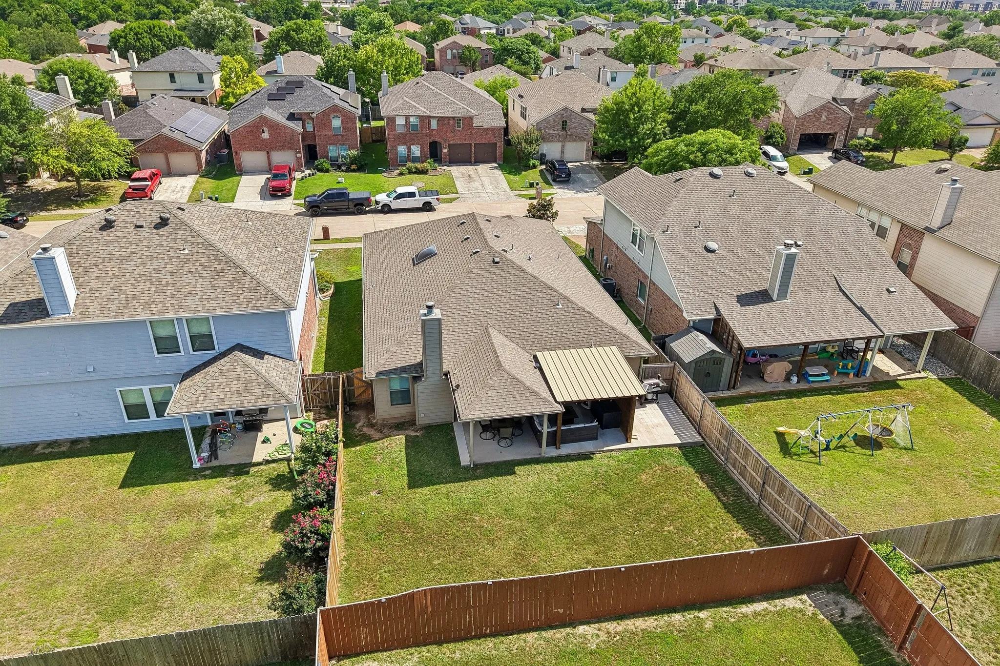 Single Family Residence For Sale in Collin County , 2032 Athabasca Falls Drive, Anna, Texas 75409, 3 Bedroom, 2 Bathroom, 2 Garage spaces, 1,850 Sqft, built in 2005, mls#21289795, Real Estate Agent in Anna, Homes For Sale in Collin county, Homes For Sale in Anna, Realtor in Anna Texas, Real Estate Brokerage Independent Realty Texas, Luminita Cordes Realtor