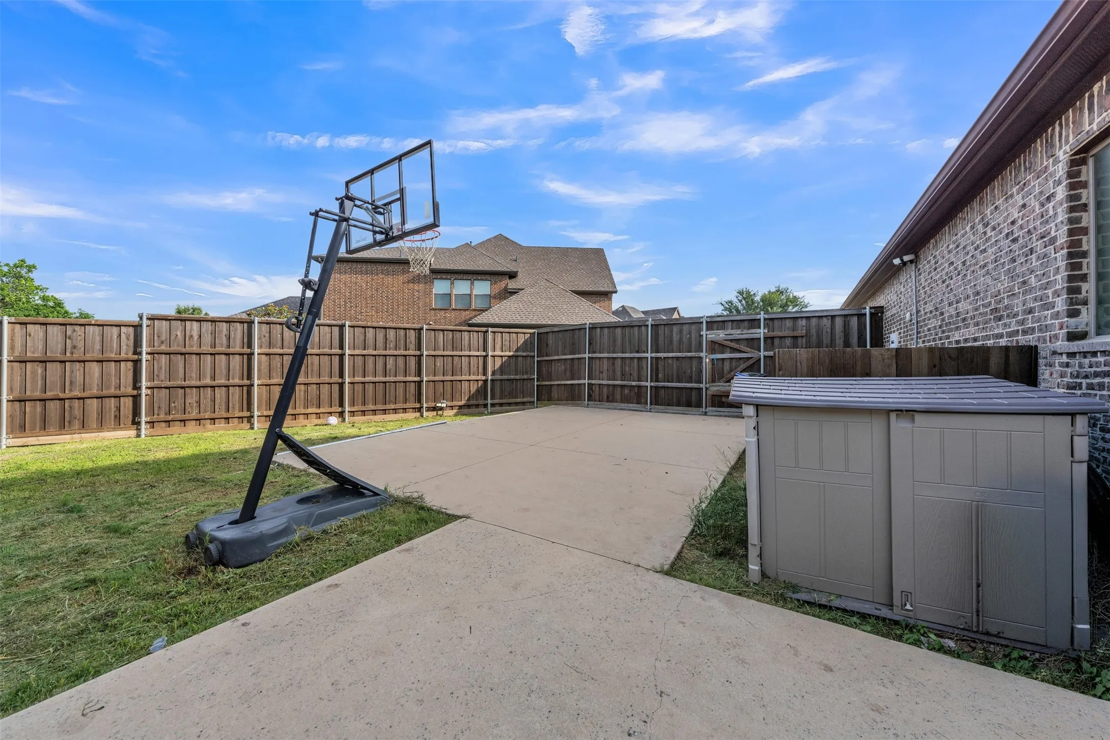 Single Family Residence For Sale in Kaufman County , 800 Goose Court, Forney, Texas 75126, 4 Bedroom, 4 Bathroom, 2 Garage spaces, 3,252 Sqft, built in 2014, mls#21288070, Real Estate Agent in Forney, Homes For Sale in Kaufman county, Homes For Sale in Forney, Realtor in Forney Texas, Real Estate Brokerage Independent Realty Texas, Luminita Cordes Realtor