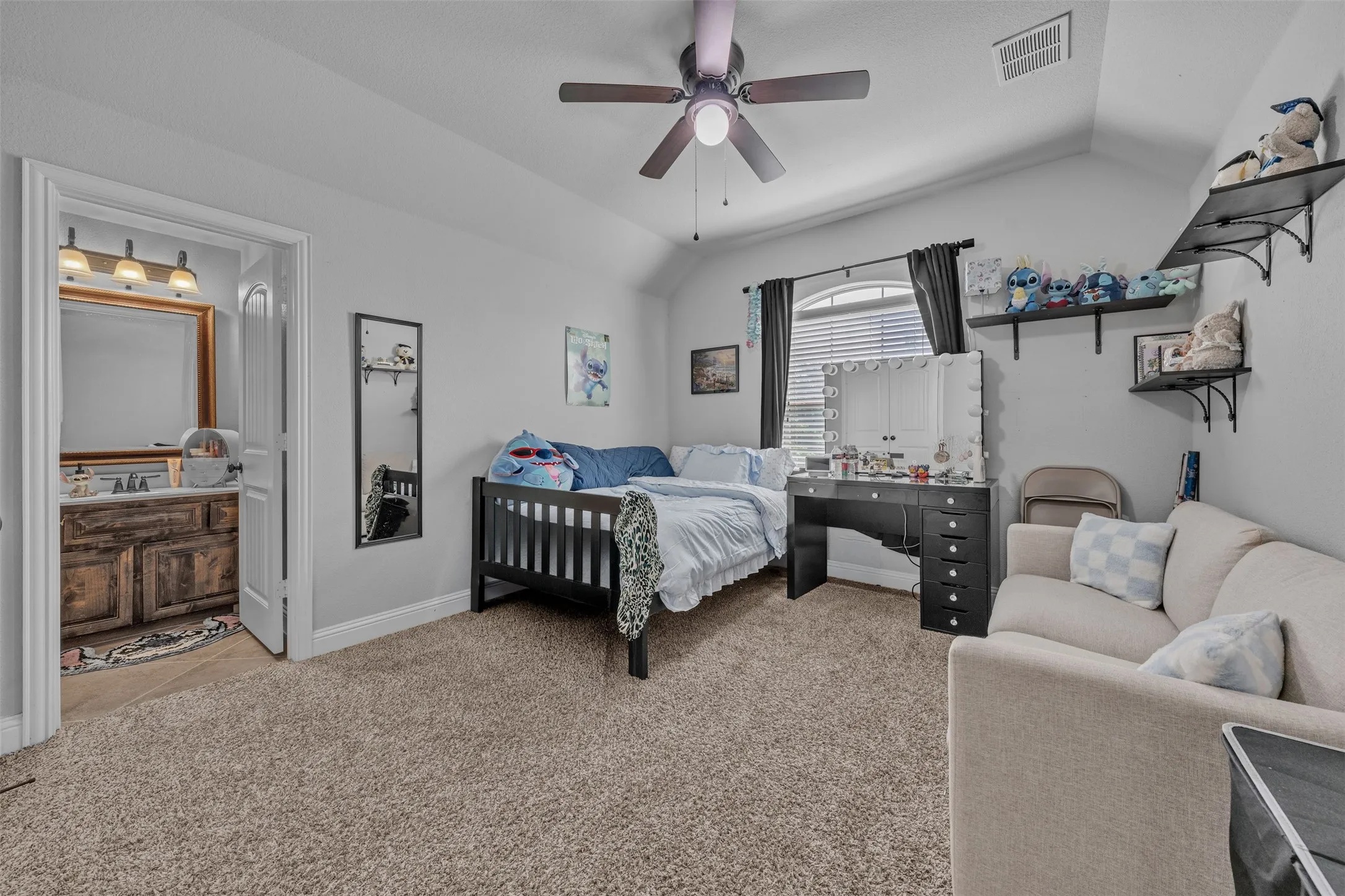 Single Family Residence For Sale in Kaufman County , 800 Goose Court, Forney, Texas 75126, 4 Bedroom, 4 Bathroom, 2 Garage spaces, 3,252 Sqft, built in 2014, mls#21288070, Real Estate Agent in Forney, Homes For Sale in Kaufman county, Homes For Sale in Forney, Realtor in Forney Texas, Real Estate Brokerage Independent Realty Texas, Luminita Cordes Realtor