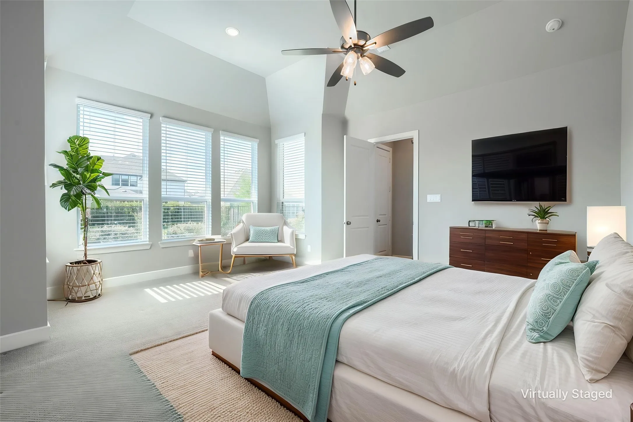 Single Family Residence For Sale in Rockwall County , 536 Melody Meadow Drive, Rockwall, Texas 75087, 5 Bedroom, 7 Bathroom, 3 Garage spaces, 3,989 Sqft, built in 2021, mls#21282797, Real Estate Agent in Rockwall, Homes For Sale in Rockwall county, Homes For Sale in Rockwall, Realtor in Rockwall Texas, Real Estate Brokerage Independent Realty Texas, Luminita Cordes Realtor