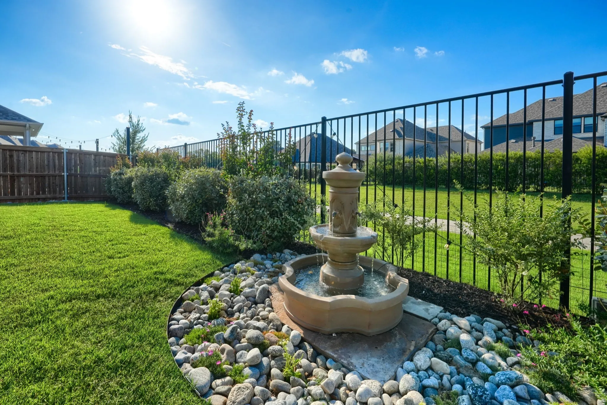 Single Family Residence For Sale in Rockwall County , 536 Melody Meadow Drive, Rockwall, Texas 75087, 5 Bedroom, 7 Bathroom, 3 Garage spaces, 3,989 Sqft, built in 2021, mls#21282797, Real Estate Agent in Rockwall, Homes For Sale in Rockwall county, Homes For Sale in Rockwall, Realtor in Rockwall Texas, Real Estate Brokerage Independent Realty Texas, Luminita Cordes Realtor