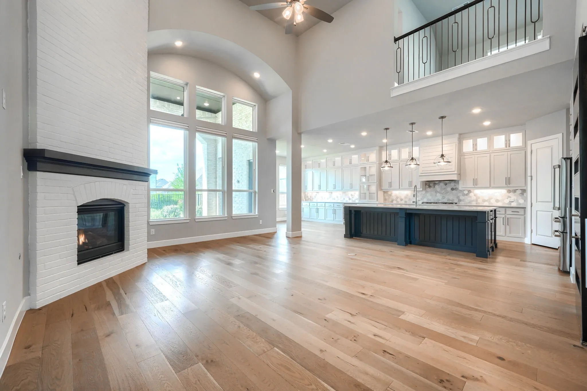 Single Family Residence For Sale in Rockwall County , 536 Melody Meadow Drive, Rockwall, Texas 75087, 5 Bedroom, 7 Bathroom, 3 Garage spaces, 3,989 Sqft, built in 2021, mls#21282797, Real Estate Agent in Rockwall, Homes For Sale in Rockwall county, Homes For Sale in Rockwall, Realtor in Rockwall Texas, Real Estate Brokerage Independent Realty Texas, Luminita Cordes Realtor