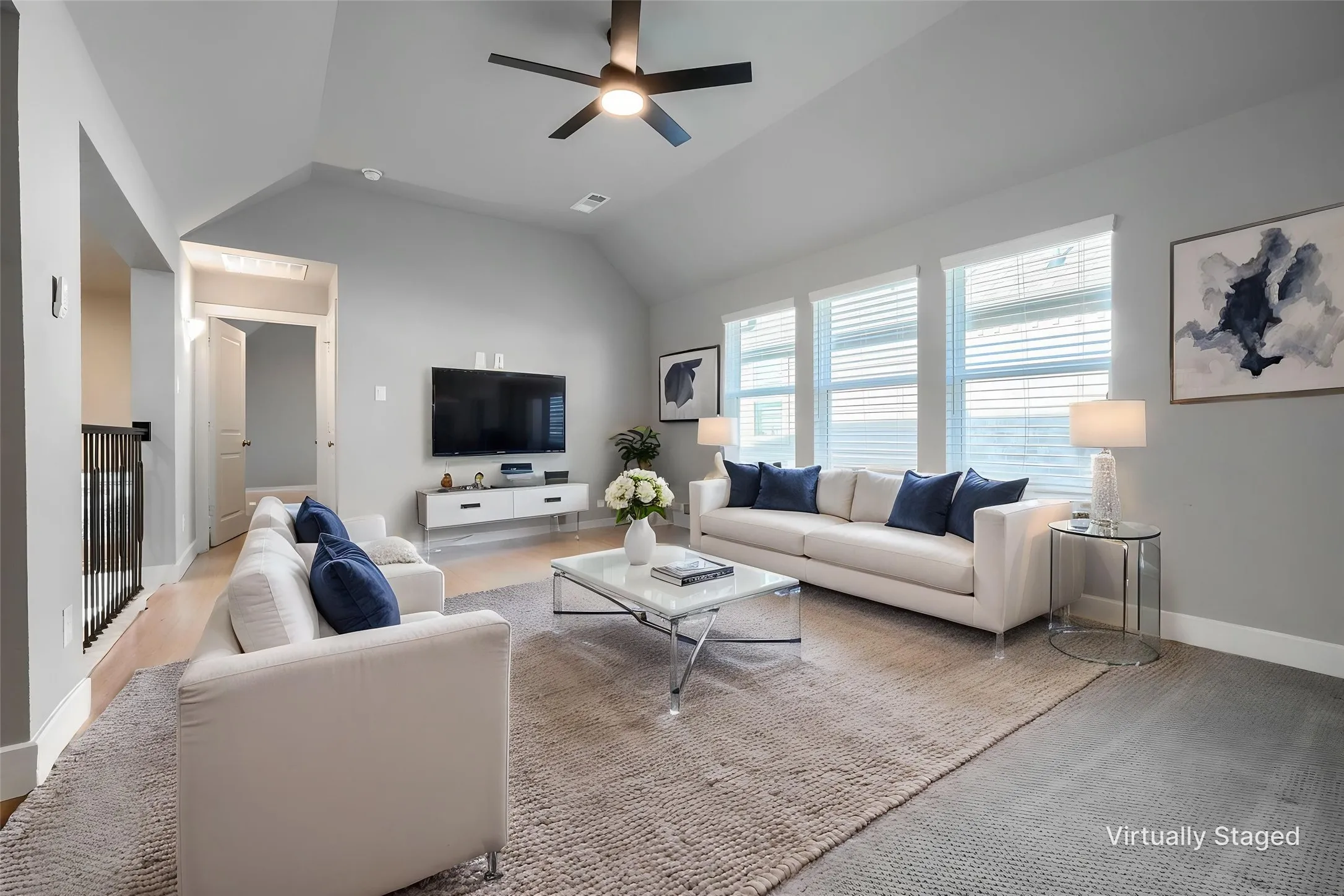 Single Family Residence For Sale in Rockwall County , 536 Melody Meadow Drive, Rockwall, Texas 75087, 5 Bedroom, 7 Bathroom, 3 Garage spaces, 3,989 Sqft, built in 2021, mls#21282797, Real Estate Agent in Rockwall, Homes For Sale in Rockwall county, Homes For Sale in Rockwall, Realtor in Rockwall Texas, Real Estate Brokerage Independent Realty Texas, Luminita Cordes Realtor