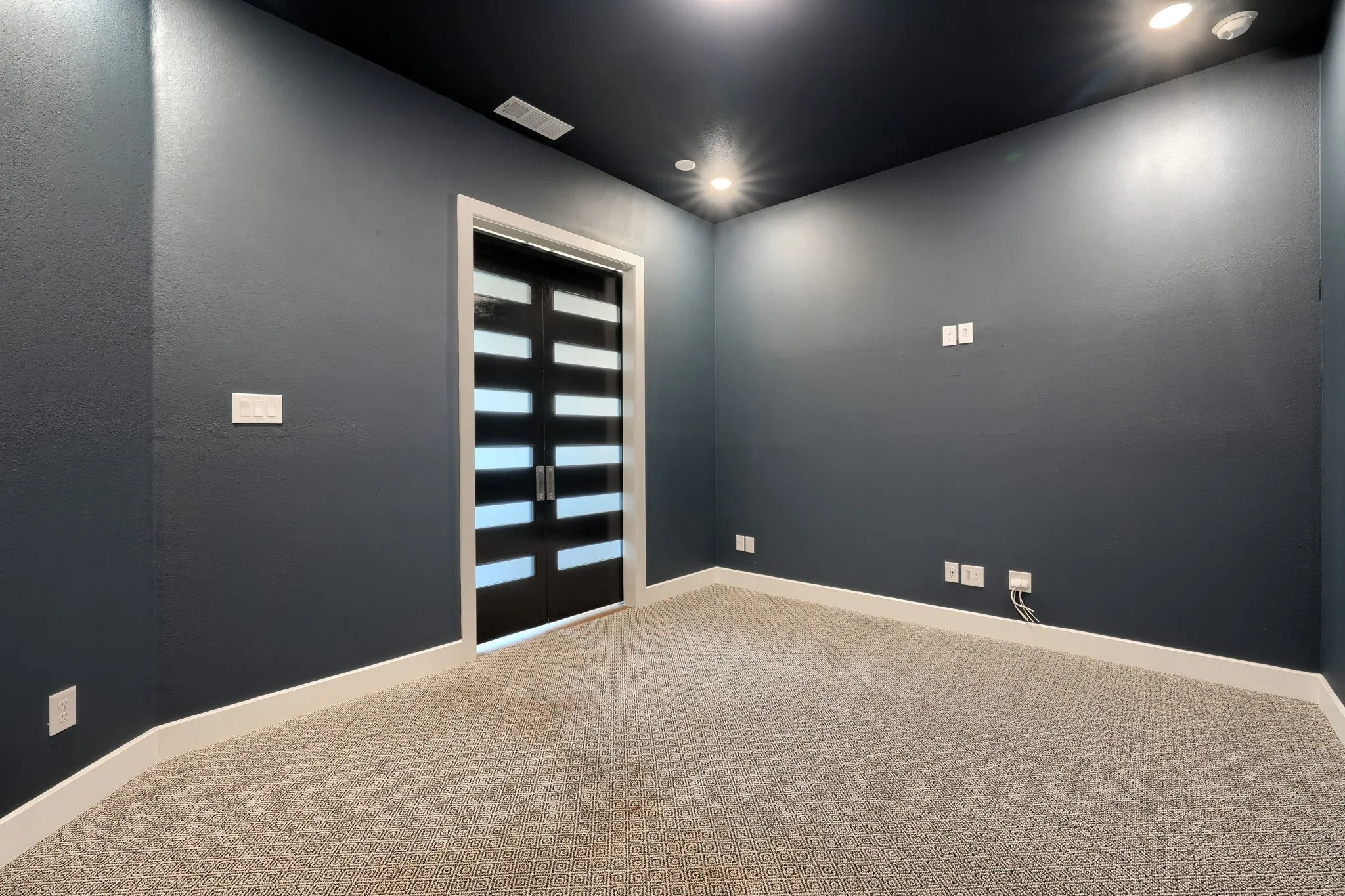 Single Family Residence For Sale in Rockwall County , 536 Melody Meadow Drive, Rockwall, Texas 75087, 5 Bedroom, 7 Bathroom, 3 Garage spaces, 3,989 Sqft, built in 2021, mls#21282797, Real Estate Agent in Rockwall, Homes For Sale in Rockwall county, Homes For Sale in Rockwall, Realtor in Rockwall Texas, Real Estate Brokerage Independent Realty Texas, Luminita Cordes Realtor