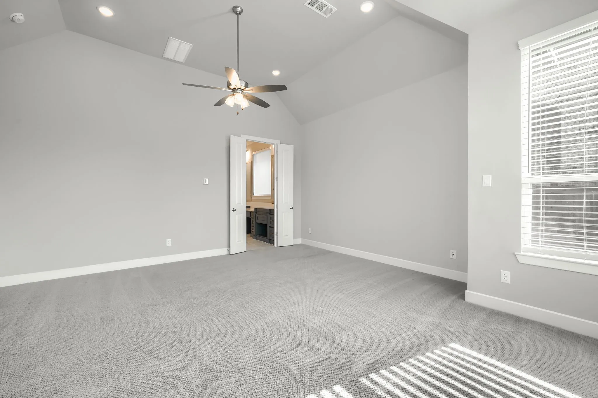 Single Family Residence For Sale in Rockwall County , 536 Melody Meadow Drive, Rockwall, Texas 75087, 5 Bedroom, 7 Bathroom, 3 Garage spaces, 3,989 Sqft, built in 2021, mls#21282797, Real Estate Agent in Rockwall, Homes For Sale in Rockwall county, Homes For Sale in Rockwall, Realtor in Rockwall Texas, Real Estate Brokerage Independent Realty Texas, Luminita Cordes Realtor