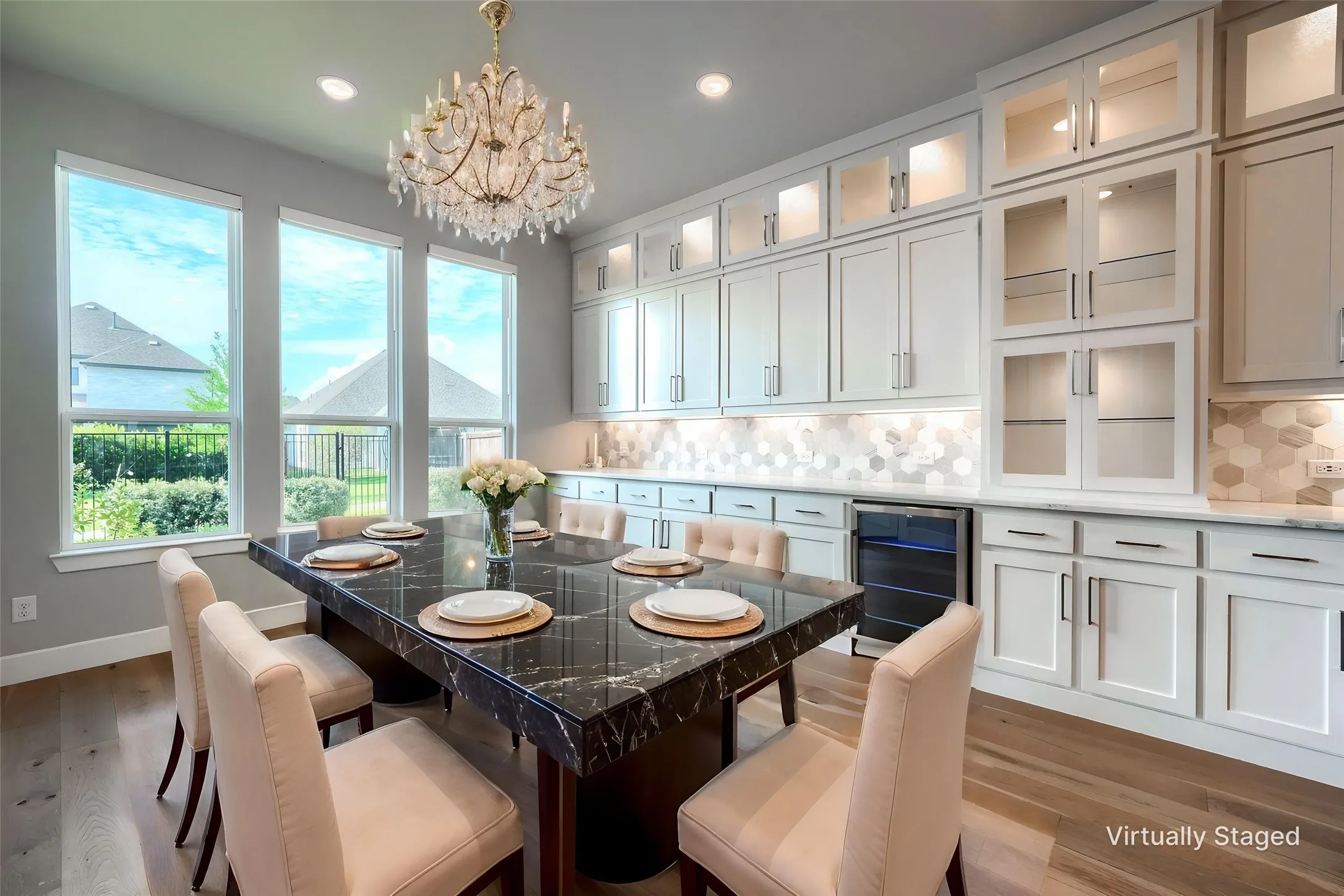 Single Family Residence For Sale in Rockwall County , 536 Melody Meadow Drive, Rockwall, Texas 75087, 5 Bedroom, 7 Bathroom, 3 Garage spaces, 3,989 Sqft, built in 2021, mls#21282797, Real Estate Agent in Rockwall, Homes For Sale in Rockwall county, Homes For Sale in Rockwall, Realtor in Rockwall Texas, Real Estate Brokerage Independent Realty Texas, Luminita Cordes Realtor