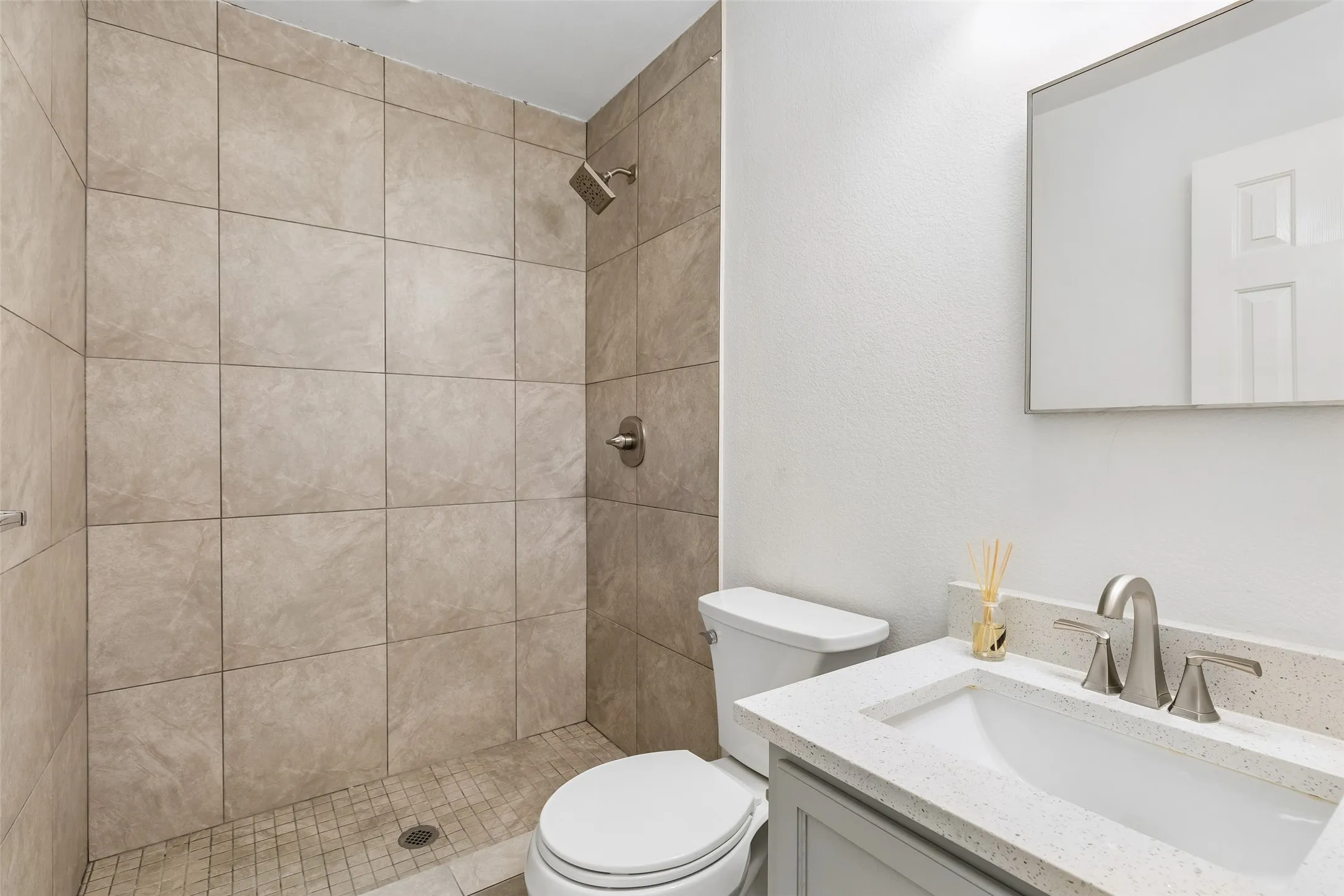 Bathroom fully updated in 2022.