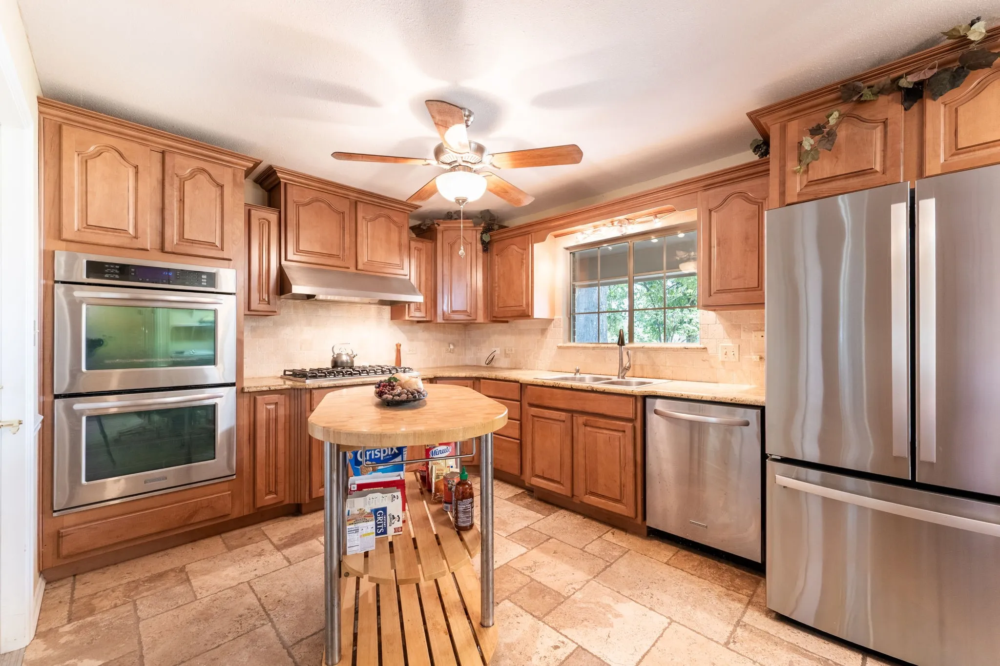 Farm For Sale in Van Zandt County , 2715 FM 857, Grand Saline, Texas 75140, 3 Bedroom, 2 Bathroom, 2 Garage spaces, 1,751 Sqft, built in 1968, mls#21291331, Real Estate Agent in Grand Saline, Homes For Sale in Van Zandt county, Homes For Sale in Grand Saline, Realtor in Grand Saline Texas, Real Estate Brokerage Independent Realty Texas, Luminita Cordes Realtor