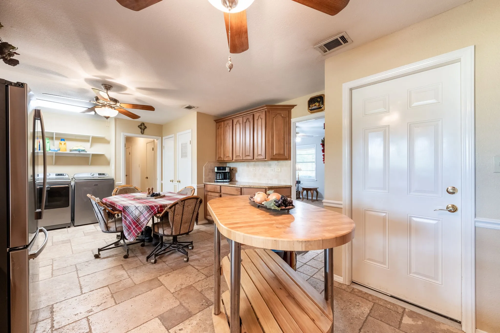 Farm For Sale in Van Zandt County , 2715 FM 857, Grand Saline, Texas 75140, 3 Bedroom, 2 Bathroom, 2 Garage spaces, 1,751 Sqft, built in 1968, mls#21291331, Real Estate Agent in Grand Saline, Homes For Sale in Van Zandt county, Homes For Sale in Grand Saline, Realtor in Grand Saline Texas, Real Estate Brokerage Independent Realty Texas, Luminita Cordes Realtor