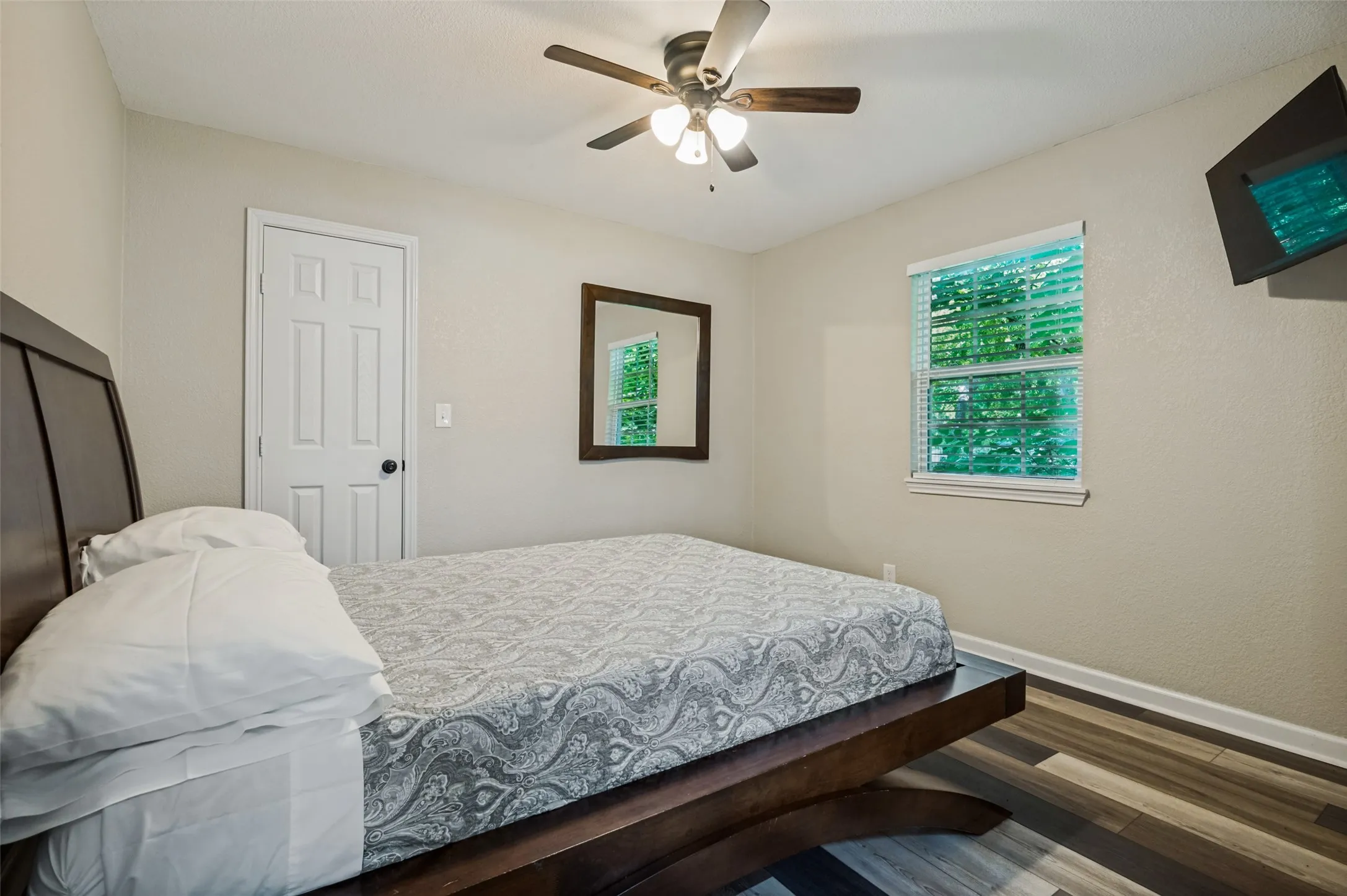 Duplex For Rent in Dallas County , 2214 Pine Street, Grand Prairie, Texas 75050, 3 Bedroom, 2 Bathroom, 2 Garage spaces, 1,034 Sqft, built in 1952, mls#21286816, Real Estate Agent in Grand Prairie, Homes For Rent in Dallas county, Homes For Rent in Grand Prairie, Realtor in Grand Prairie Texas, Real Estate Brokerage Independent Realty Texas, Luminita Cordes Realtor