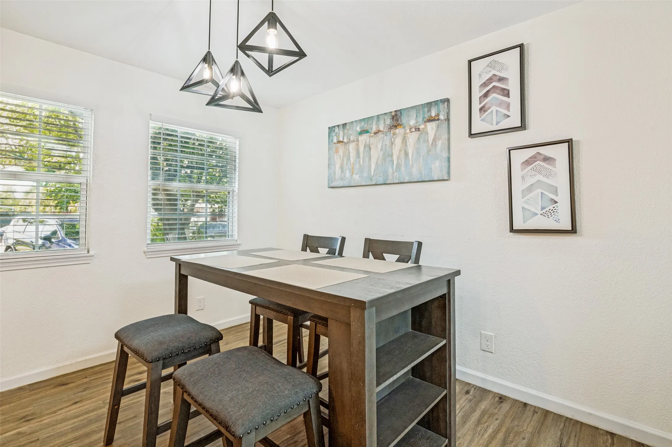 Duplex For Rent in Dallas County , 2214 Pine Street, Grand Prairie, Texas 75050, 3 Bedroom, 2 Bathroom, 2 Garage spaces, 1,034 Sqft, built in 1952, mls#21286816, Real Estate Agent in Grand Prairie, Homes For Rent in Dallas county, Homes For Rent in Grand Prairie, Realtor in Grand Prairie Texas, Real Estate Brokerage Independent Realty Texas, Luminita Cordes Realtor