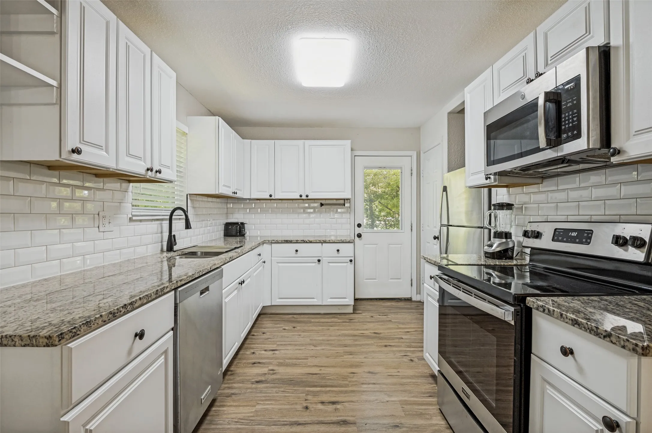 Duplex For Rent in Dallas County , 2214 Pine Street, Grand Prairie, Texas 75050, 3 Bedroom, 2 Bathroom, 2 Garage spaces, 1,034 Sqft, built in 1952, mls#21286816, Real Estate Agent in Grand Prairie, Homes For Rent in Dallas county, Homes For Rent in Grand Prairie, Realtor in Grand Prairie Texas, Real Estate Brokerage Independent Realty Texas, Luminita Cordes Realtor