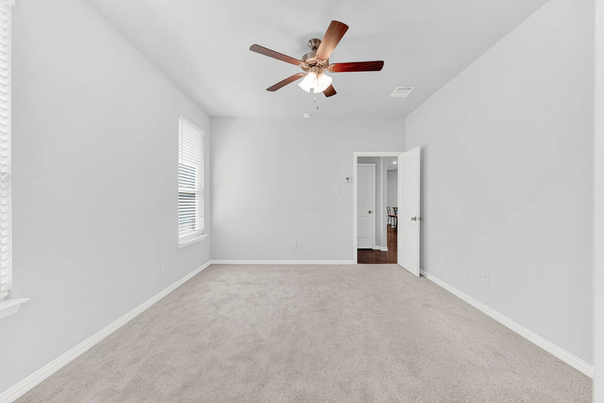 Single Family Residence For Sale in Denton County , 2068 Barx Drive, Little Elm, Texas 75068, 3 Bedroom, 2 Bathroom, 2 Garage spaces, 1,800 Sqft, built in 2021, mls#21289516, Real Estate Agent in Little Elm, Homes For Sale in Denton county, Homes For Sale in Little Elm, Realtor in Little Elm Texas, Real Estate Brokerage Independent Realty Texas, Luminita Cordes Realtor